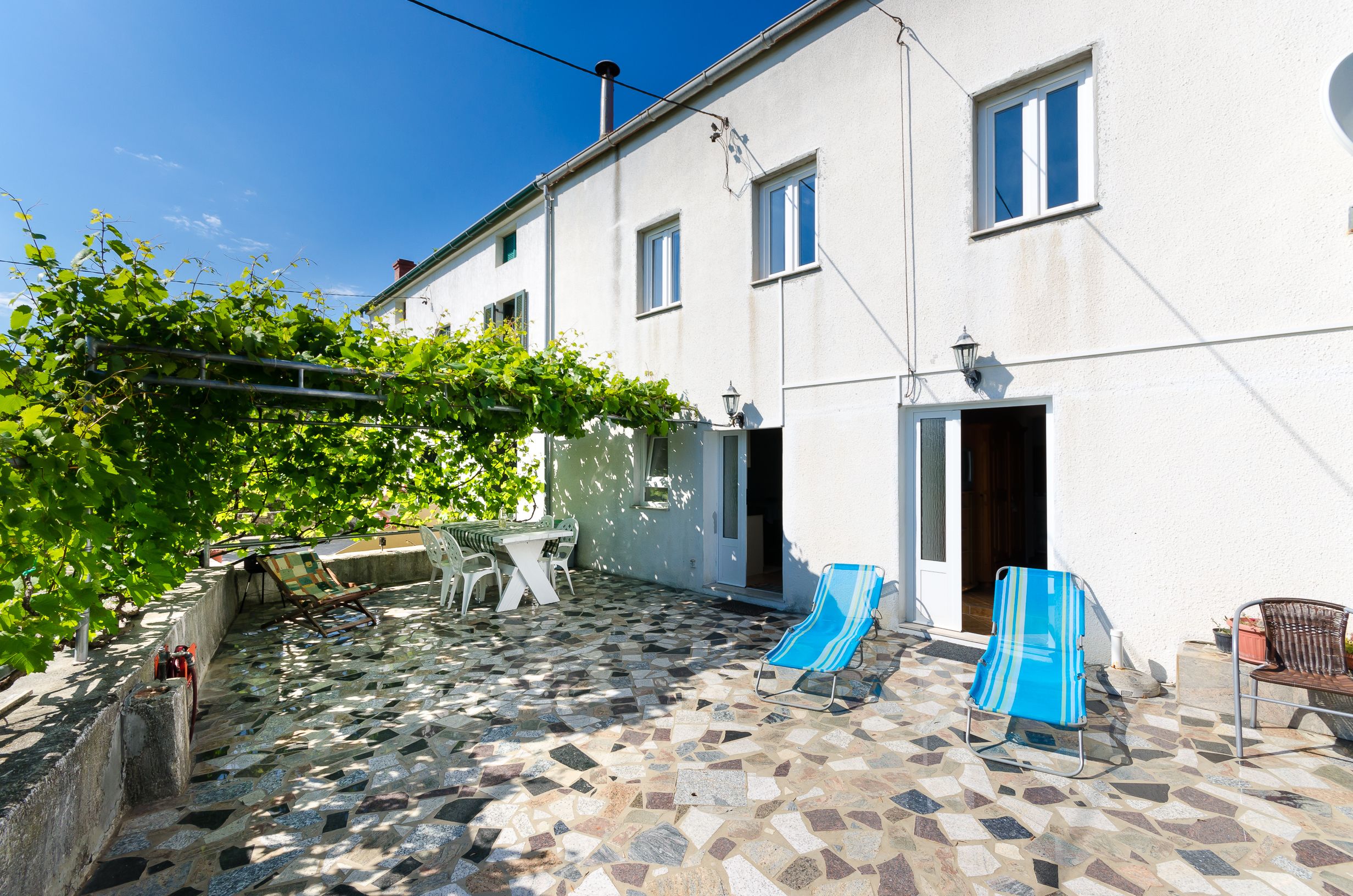 House Branka 85851-K1