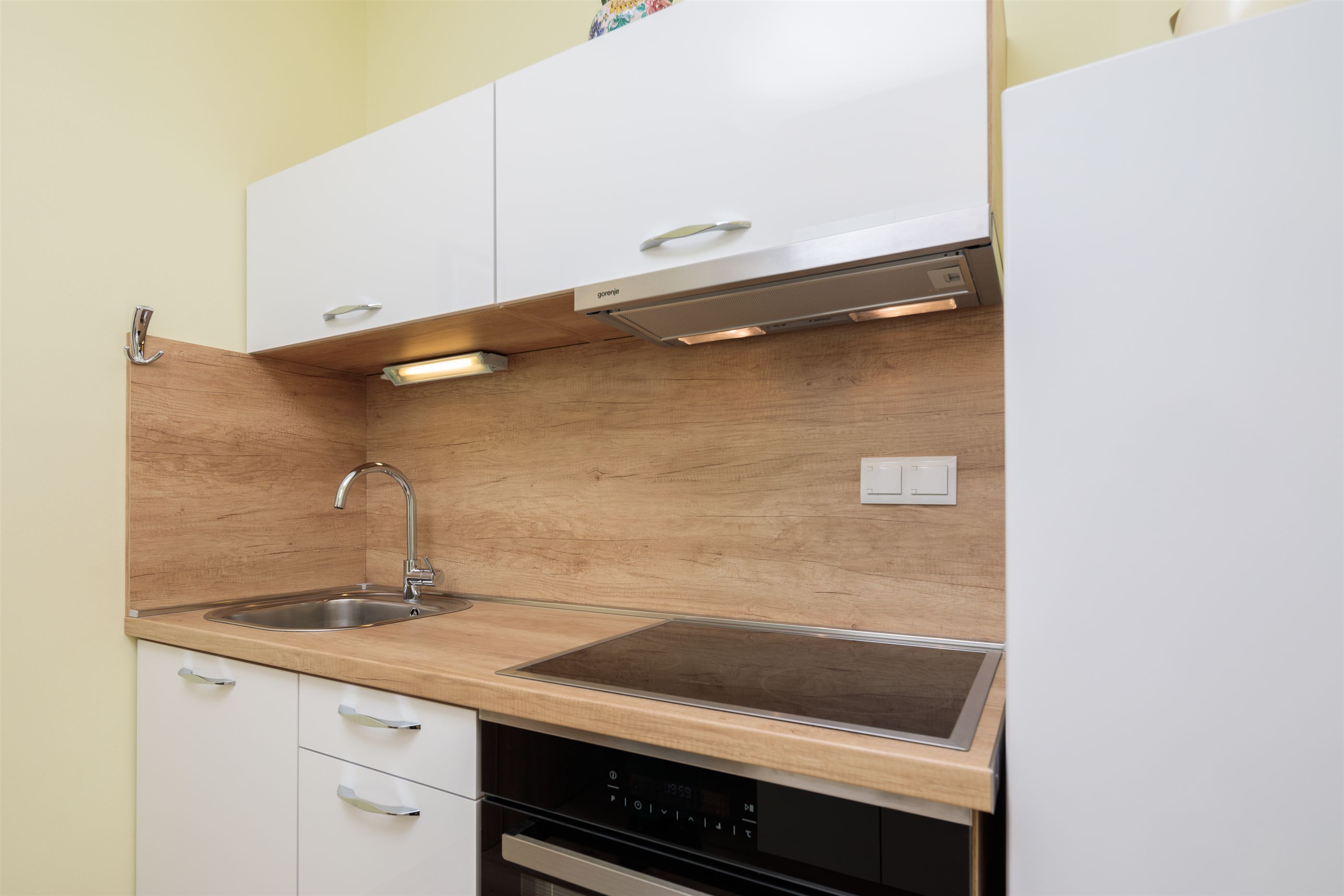 Apartments and Room Alen 39481-A1