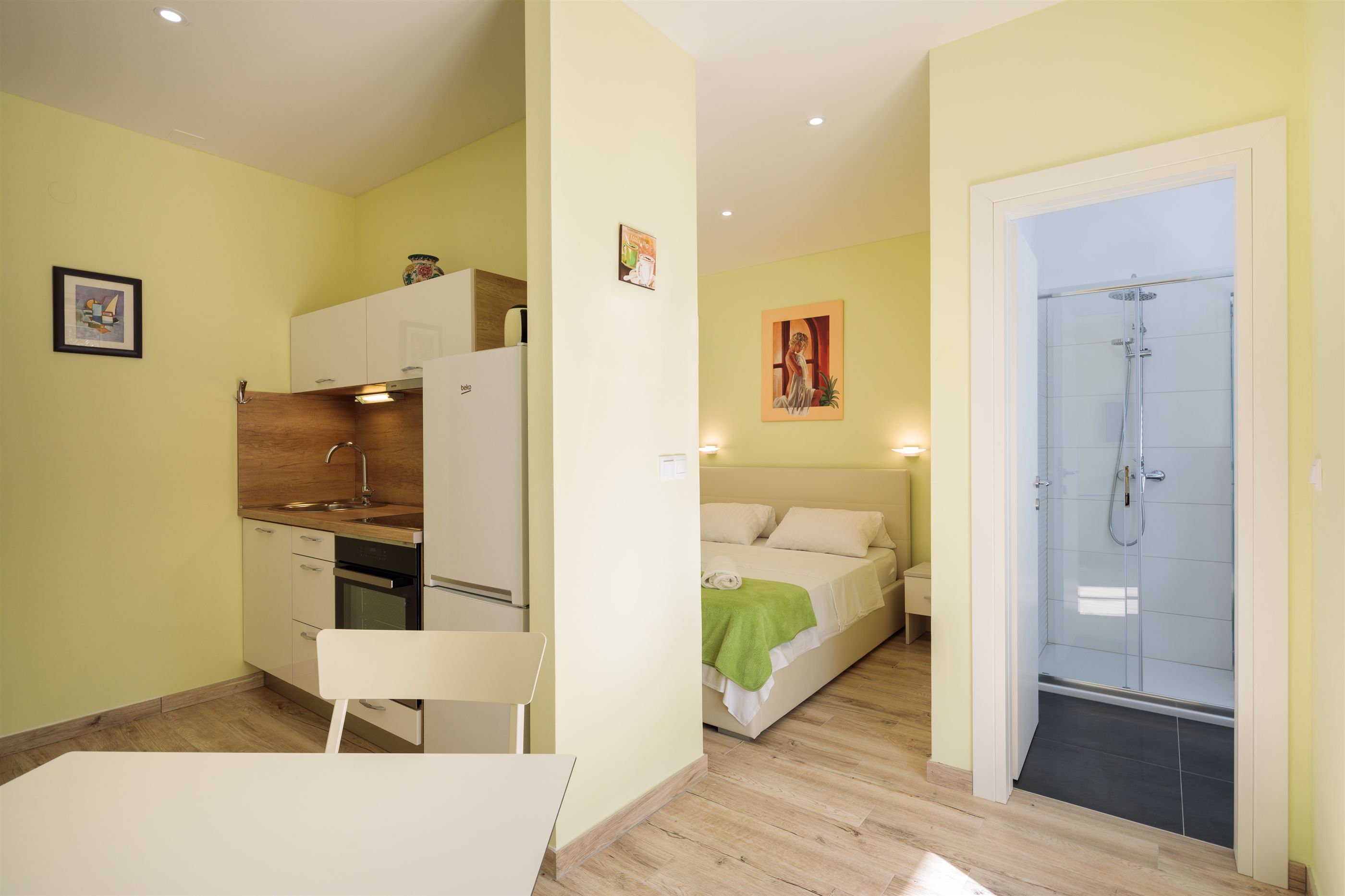 Apartments and Room Alen 39481-A1