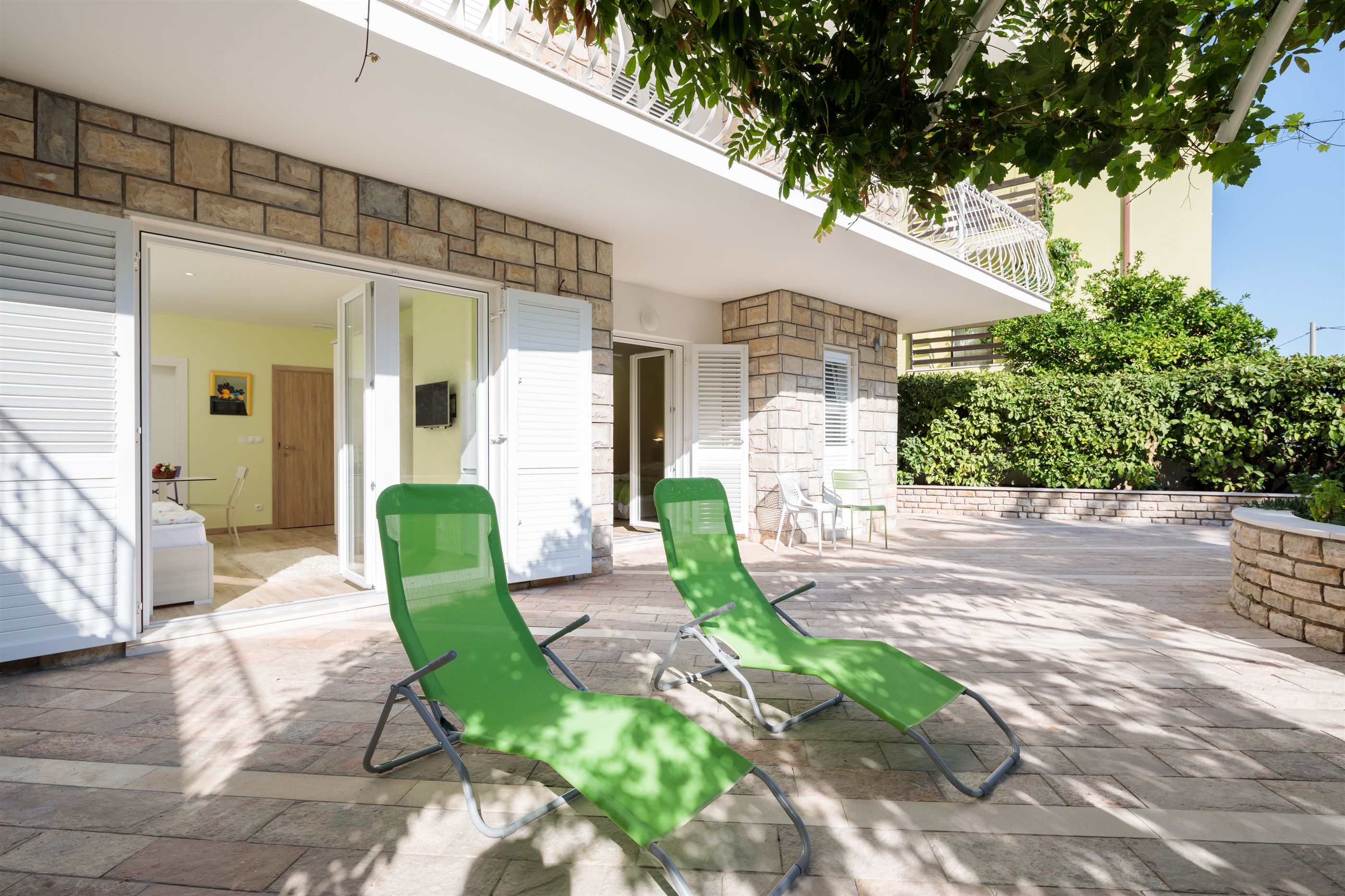 Apartments and Room Alen 39481-A2