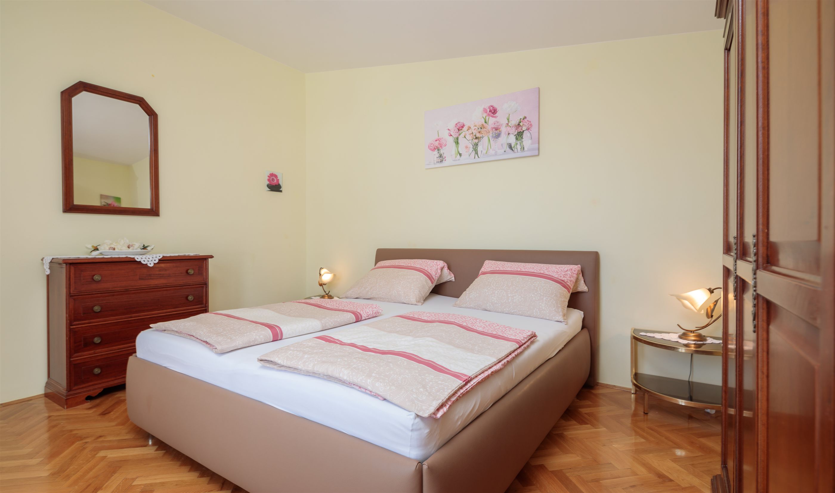 Apartments and Room Alen 39481-A4