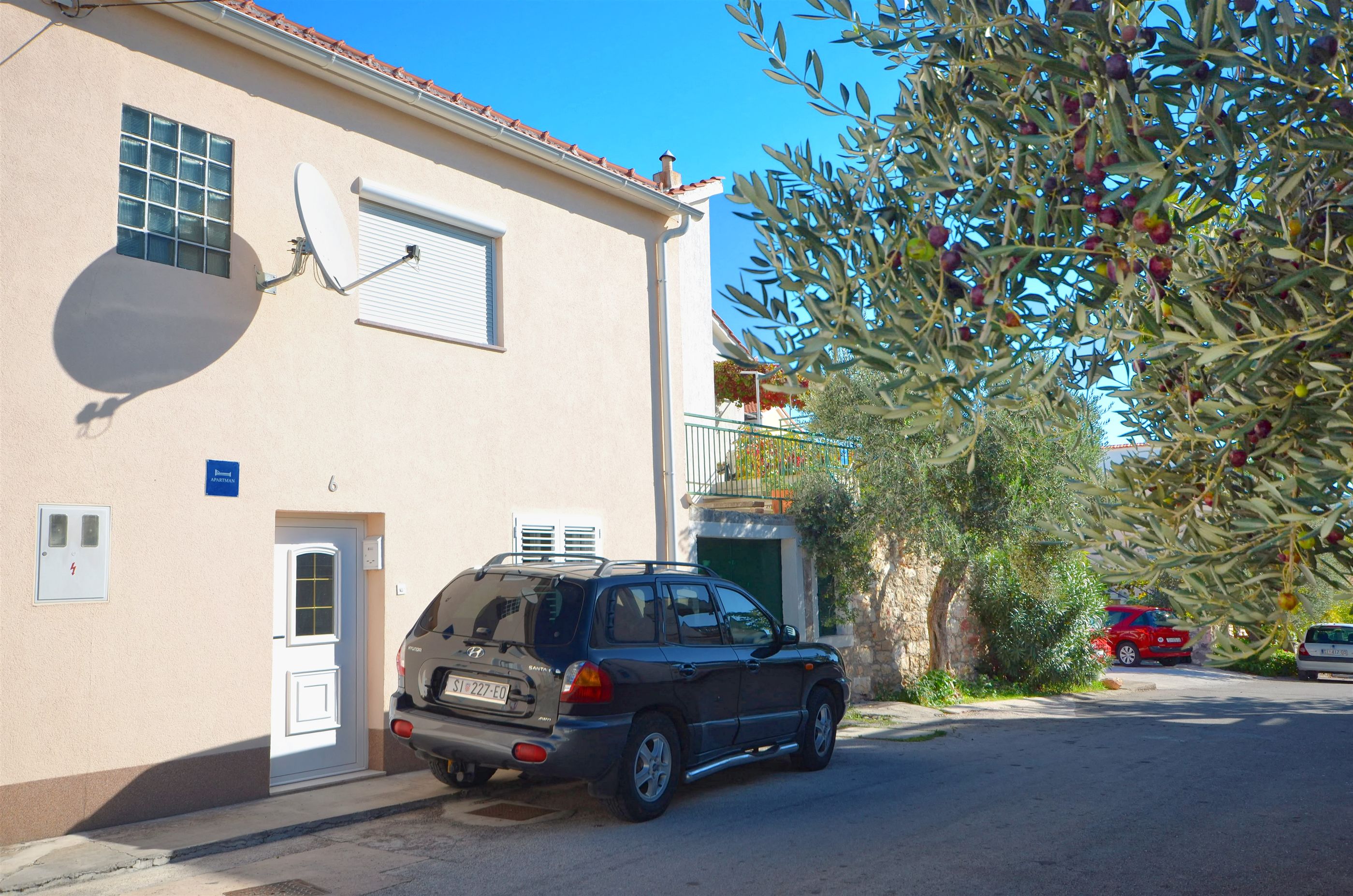 Apartment Violet 28611-A1