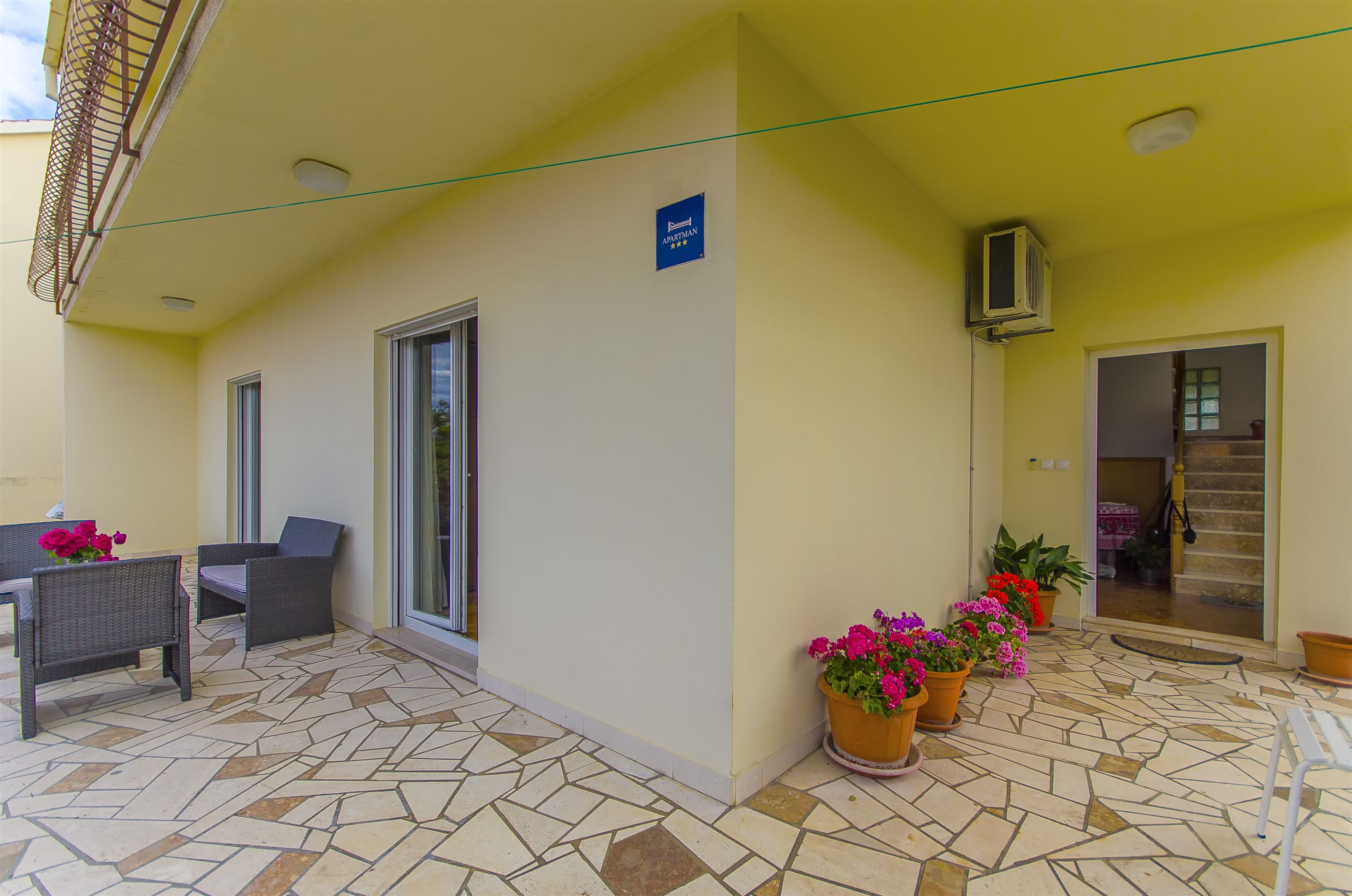 House Marija 40331-K1