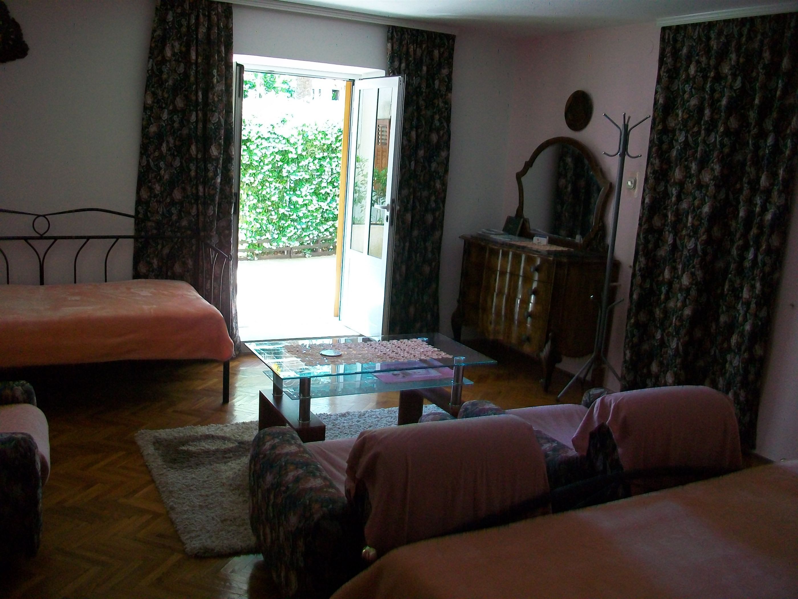 Apartments and Room Rukonić 40061-S1