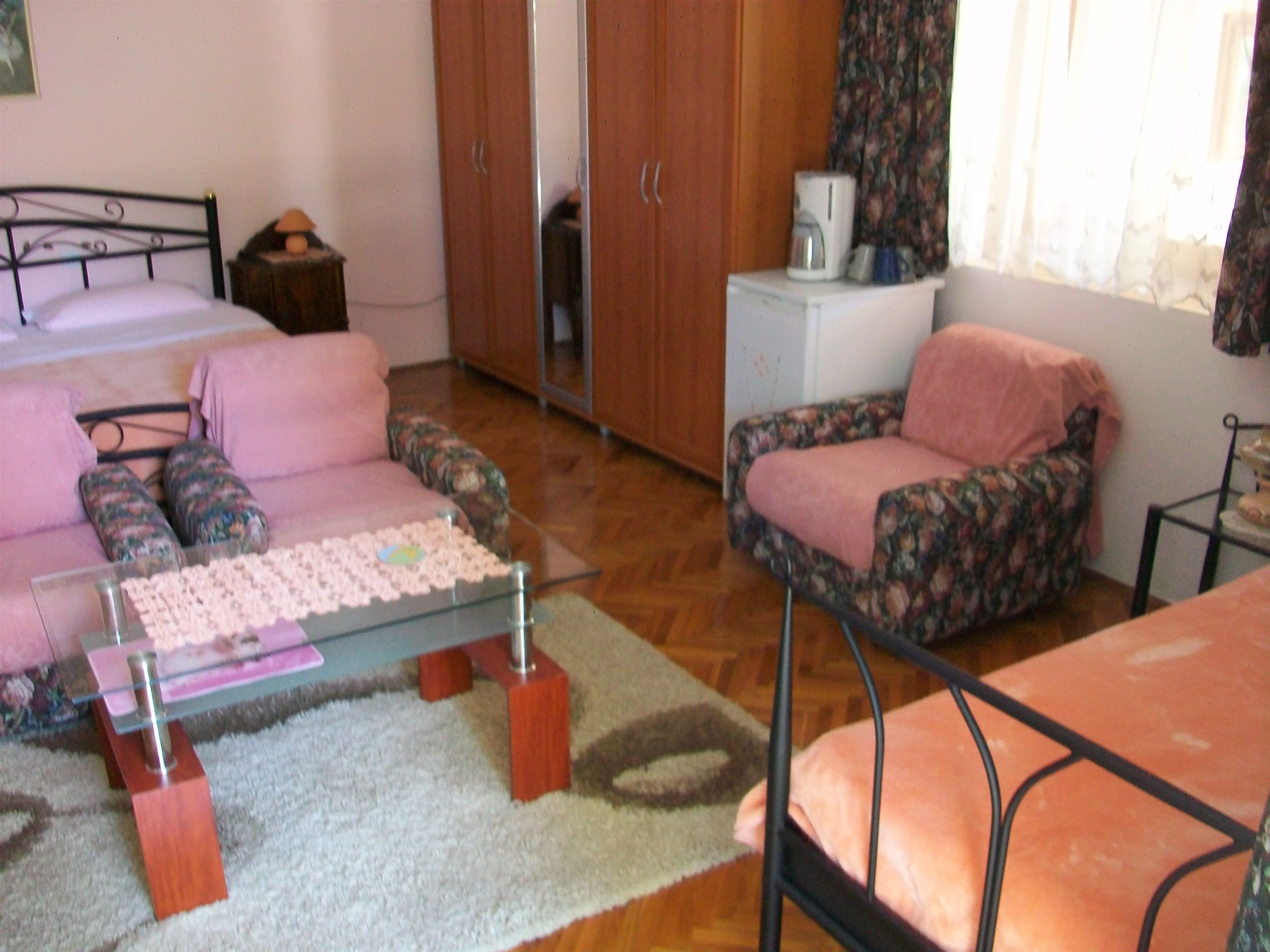 Apartments and Room Rukonić 40061-S1