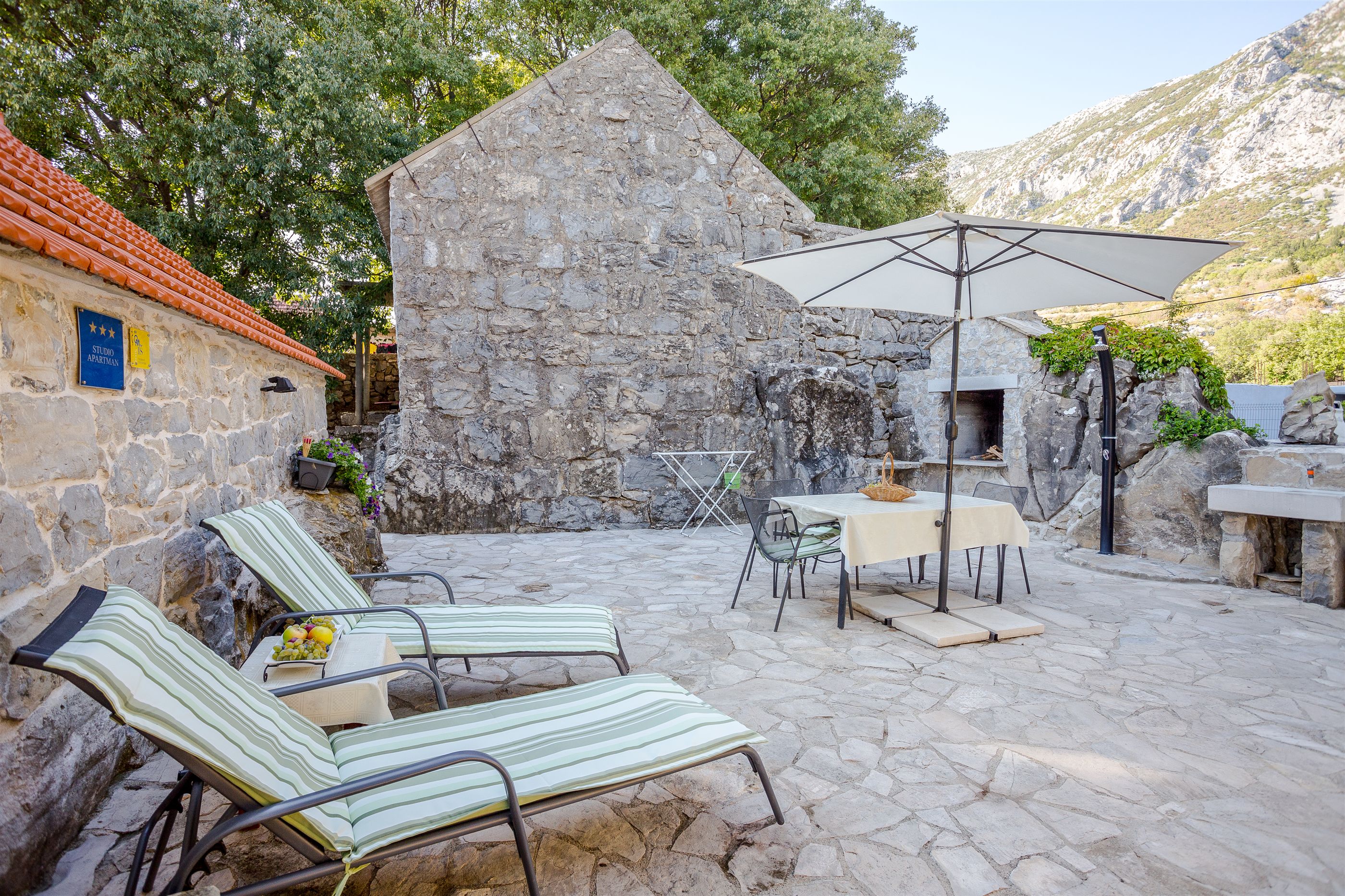 House Gordana 41271-K1