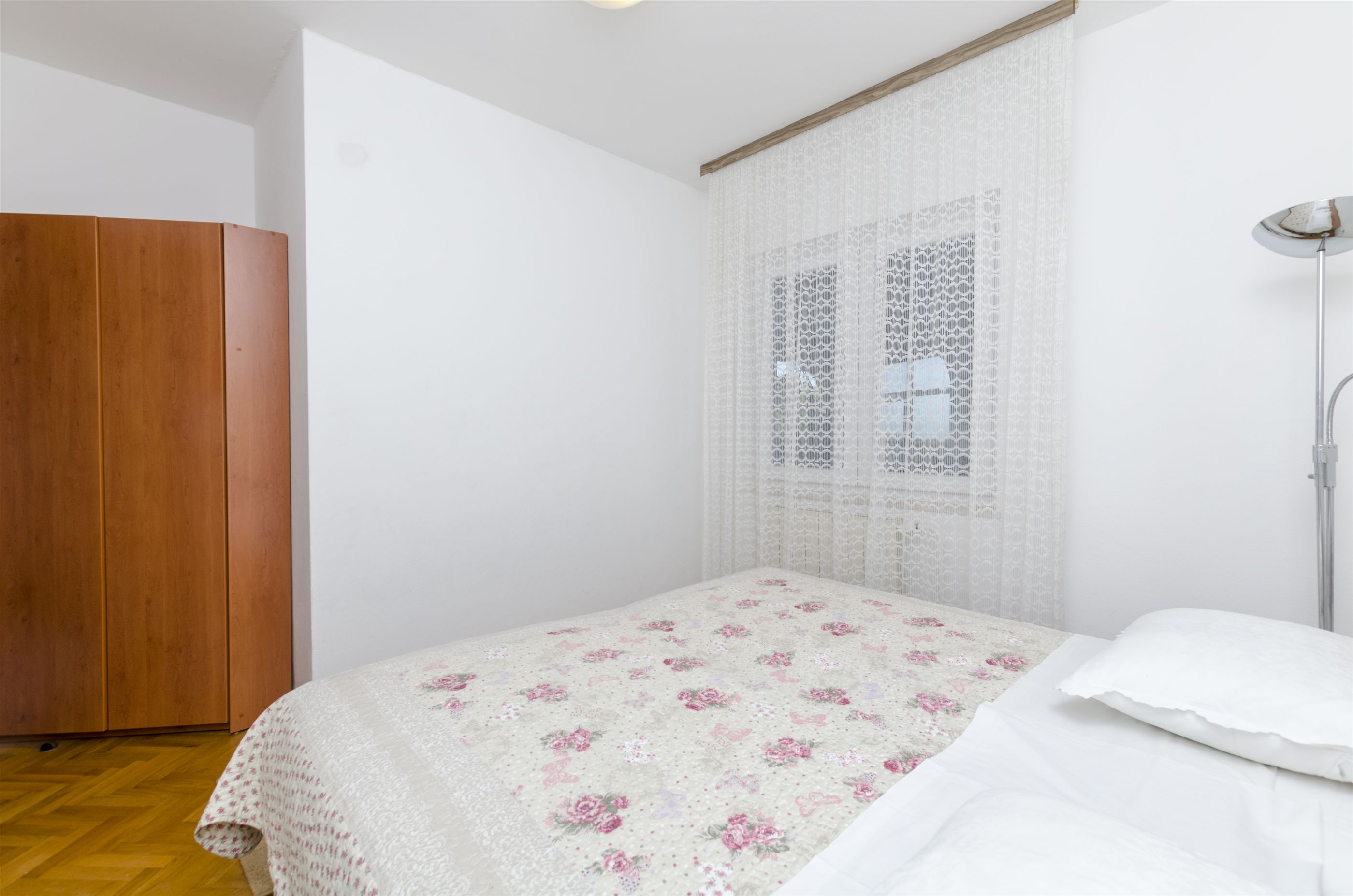 Apartments Karmela 40278-A3