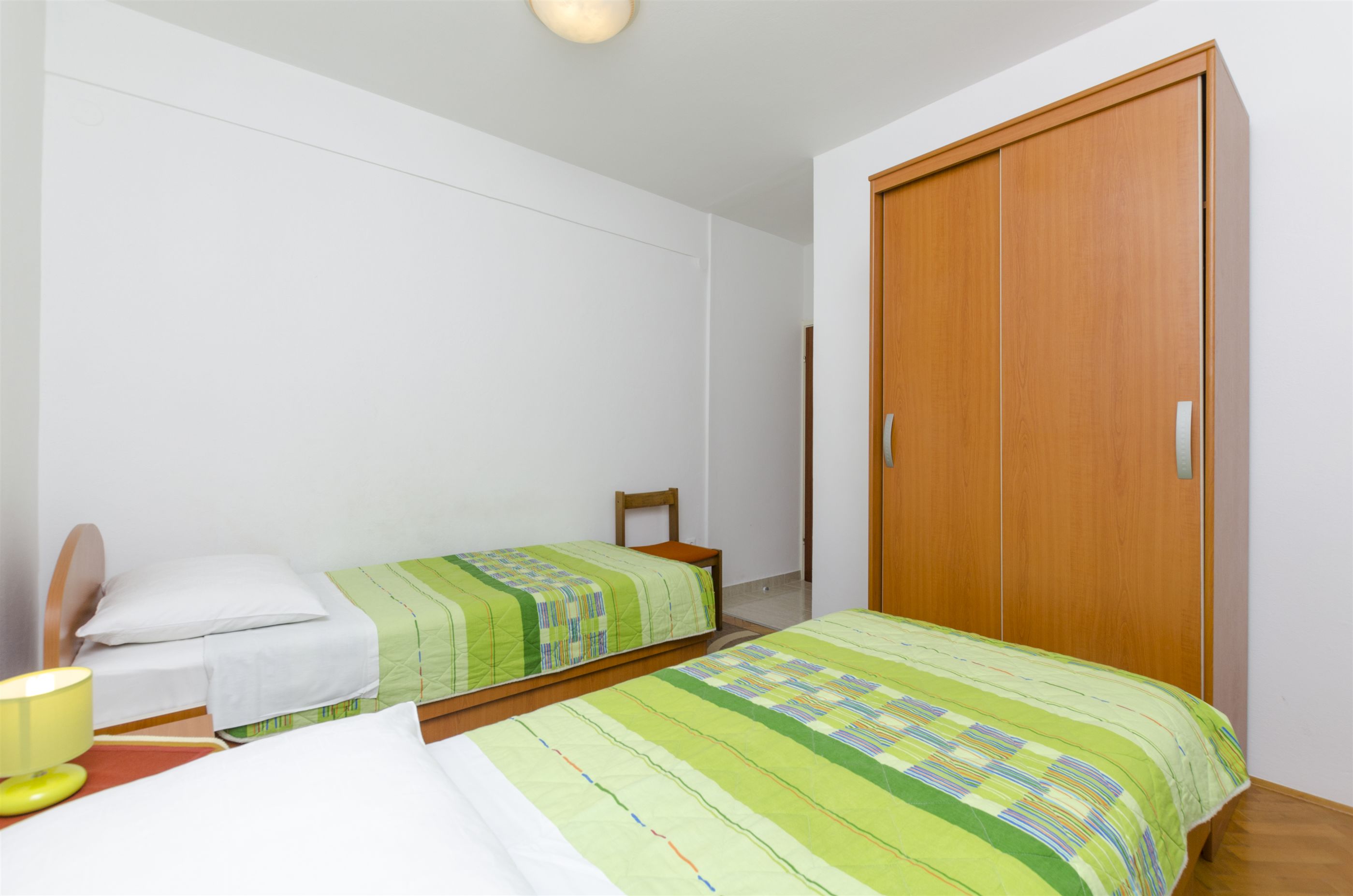 Apartments Karmela 40278-A2