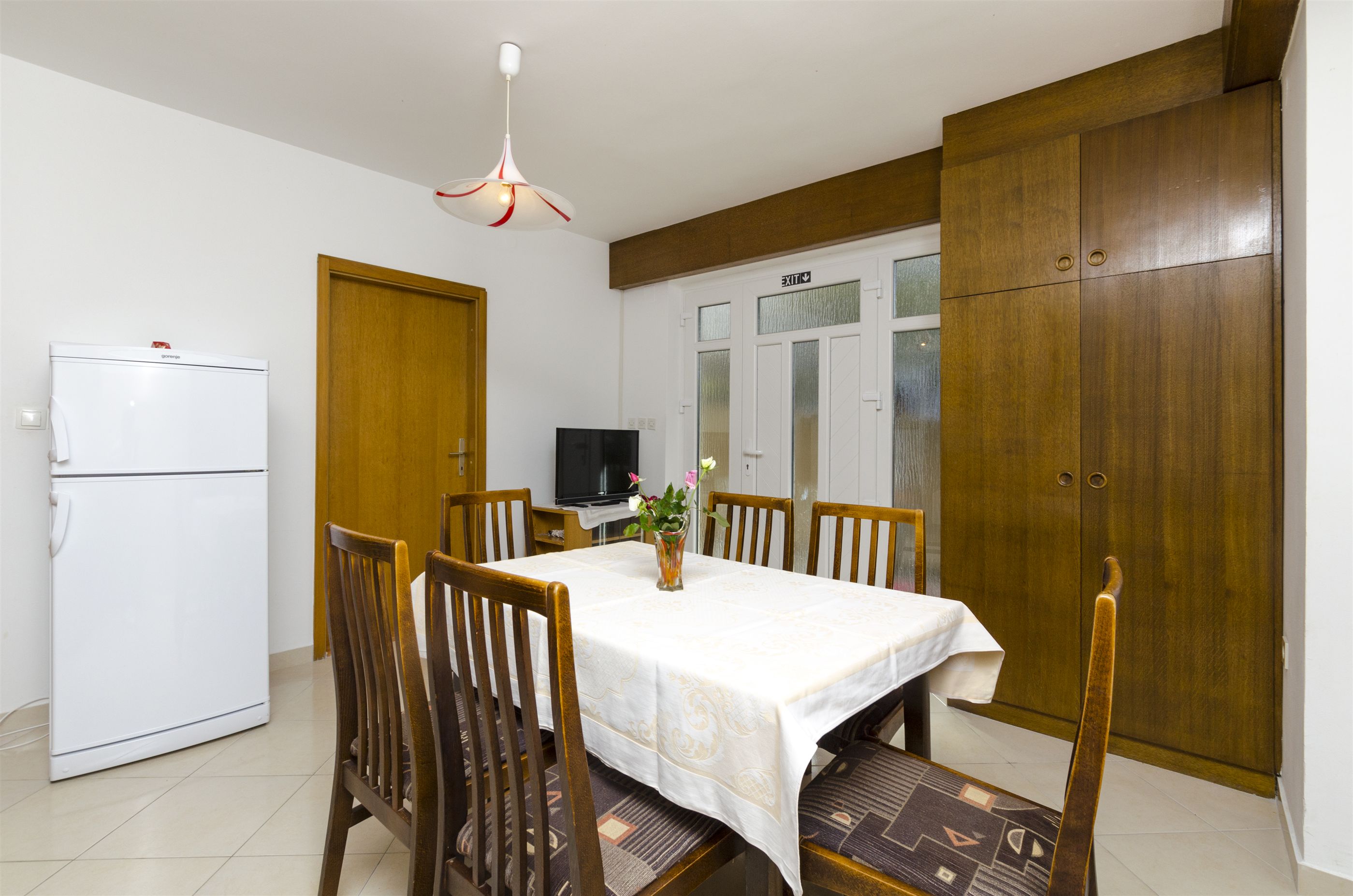 Apartments Karmela 40278-A1
