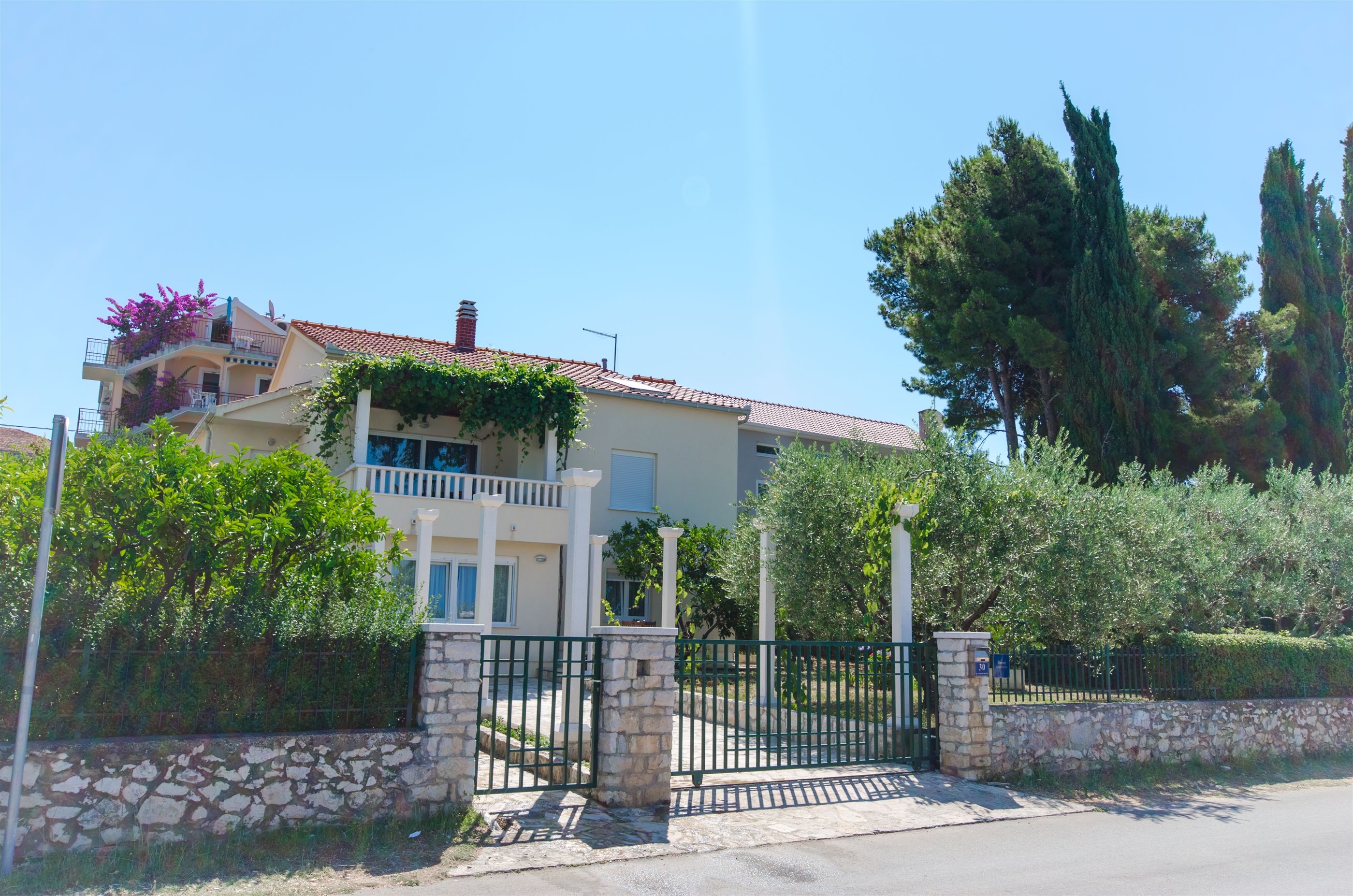 Apartments Maja 40521-A1