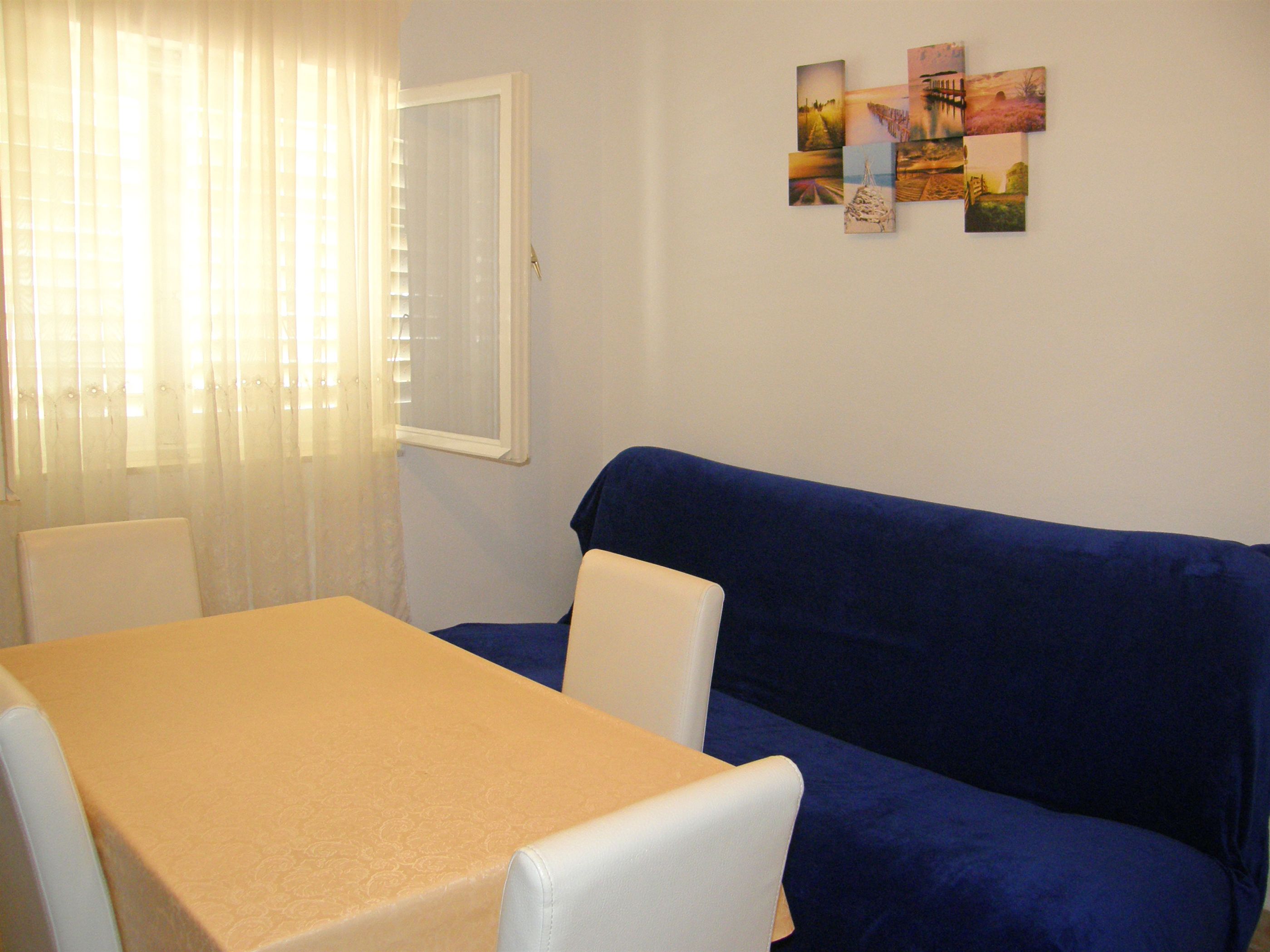 Apartments Dijo 40494-A1