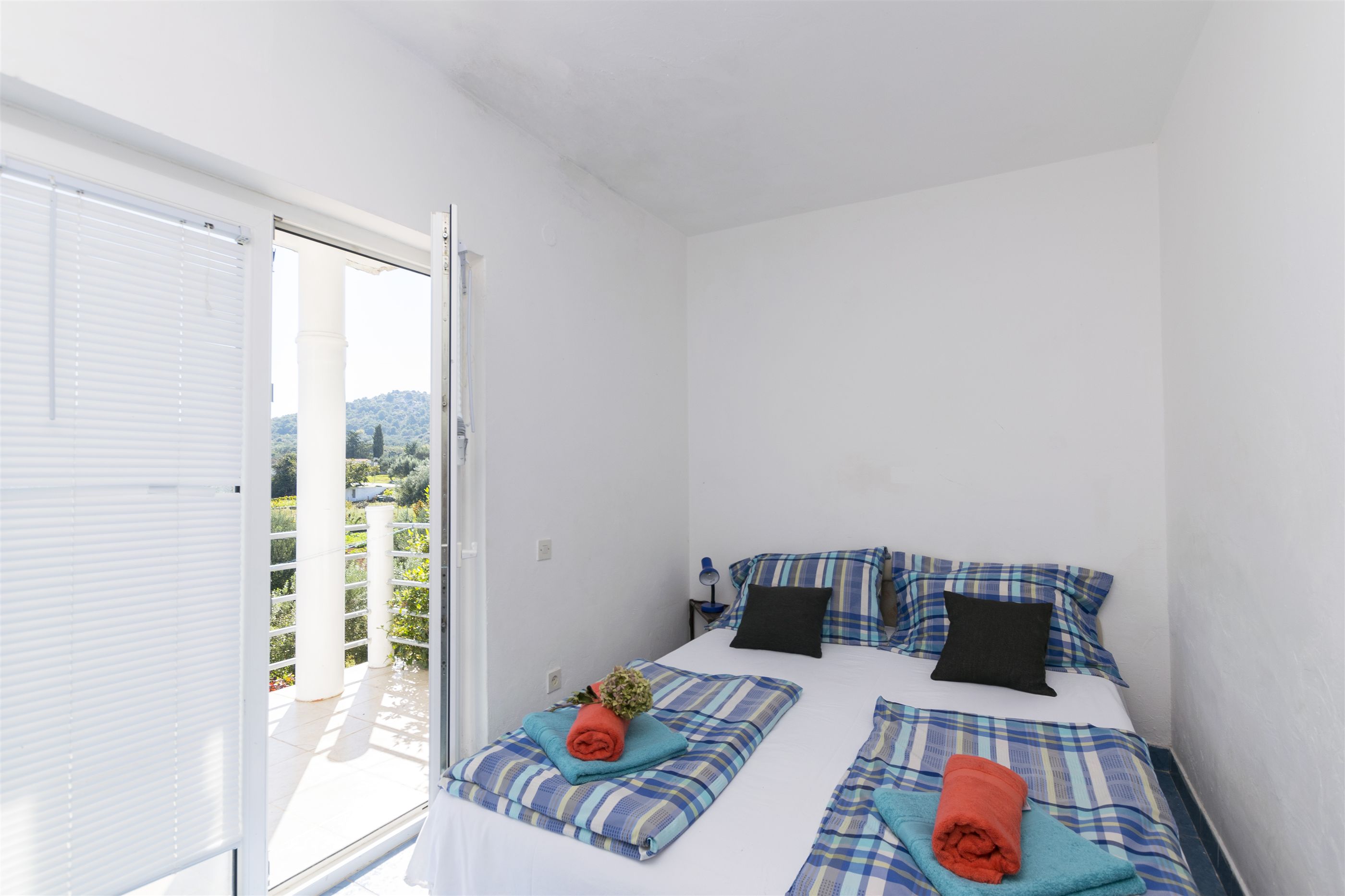 Apartments Irena 16831-A2