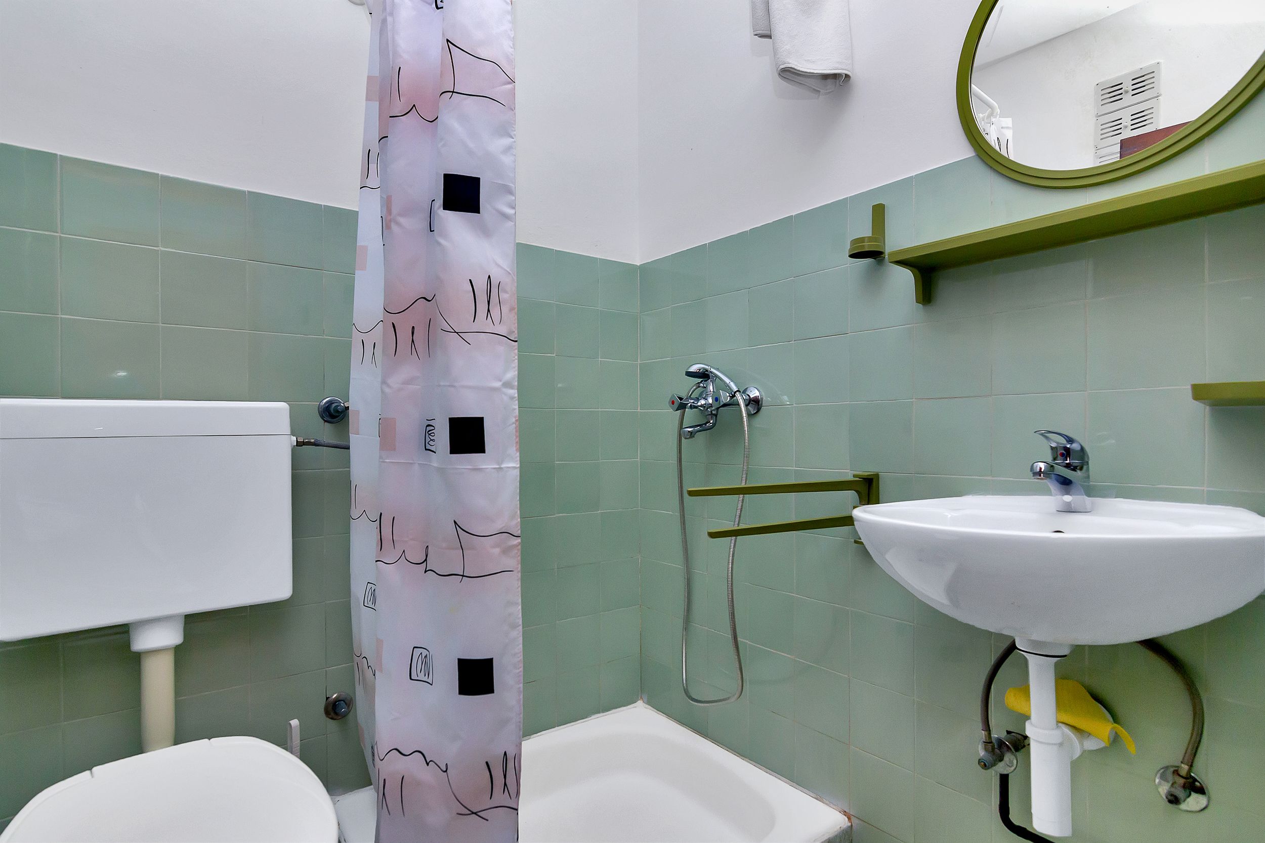 Apartment and Rooms Nikola 38301-A3