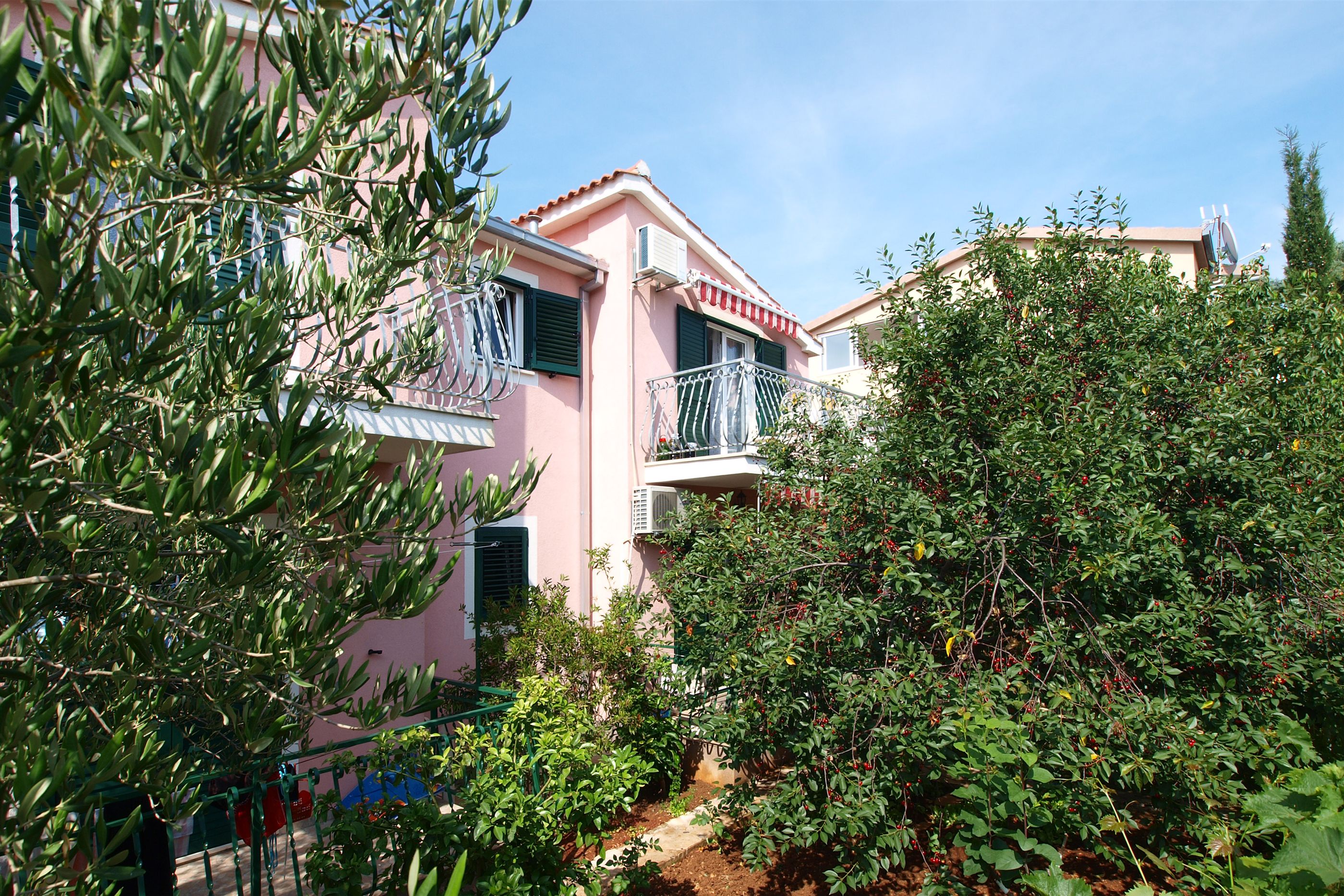 Apartments Sunčica 40241-A2