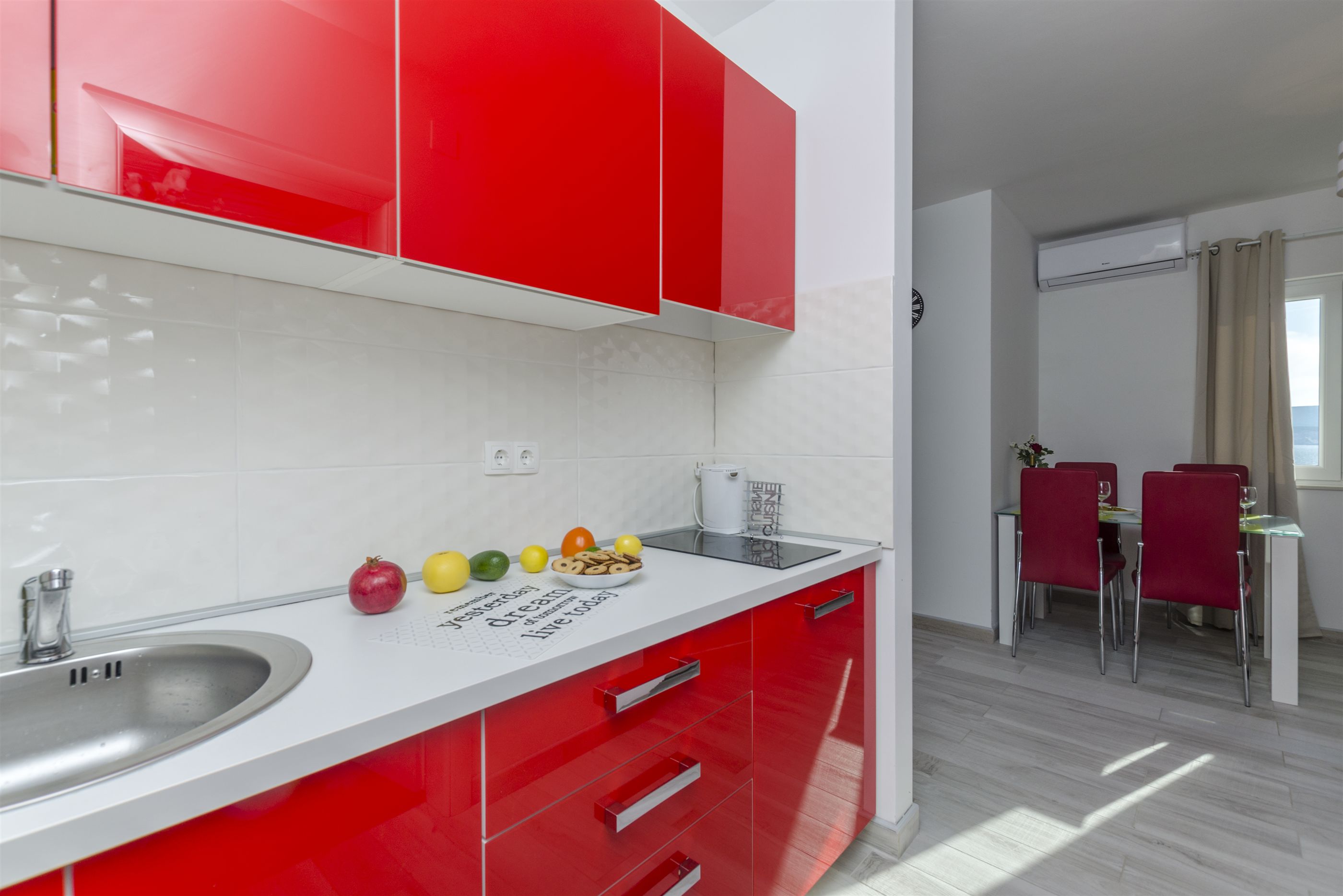 Apartments Lorenzo 26581-A2