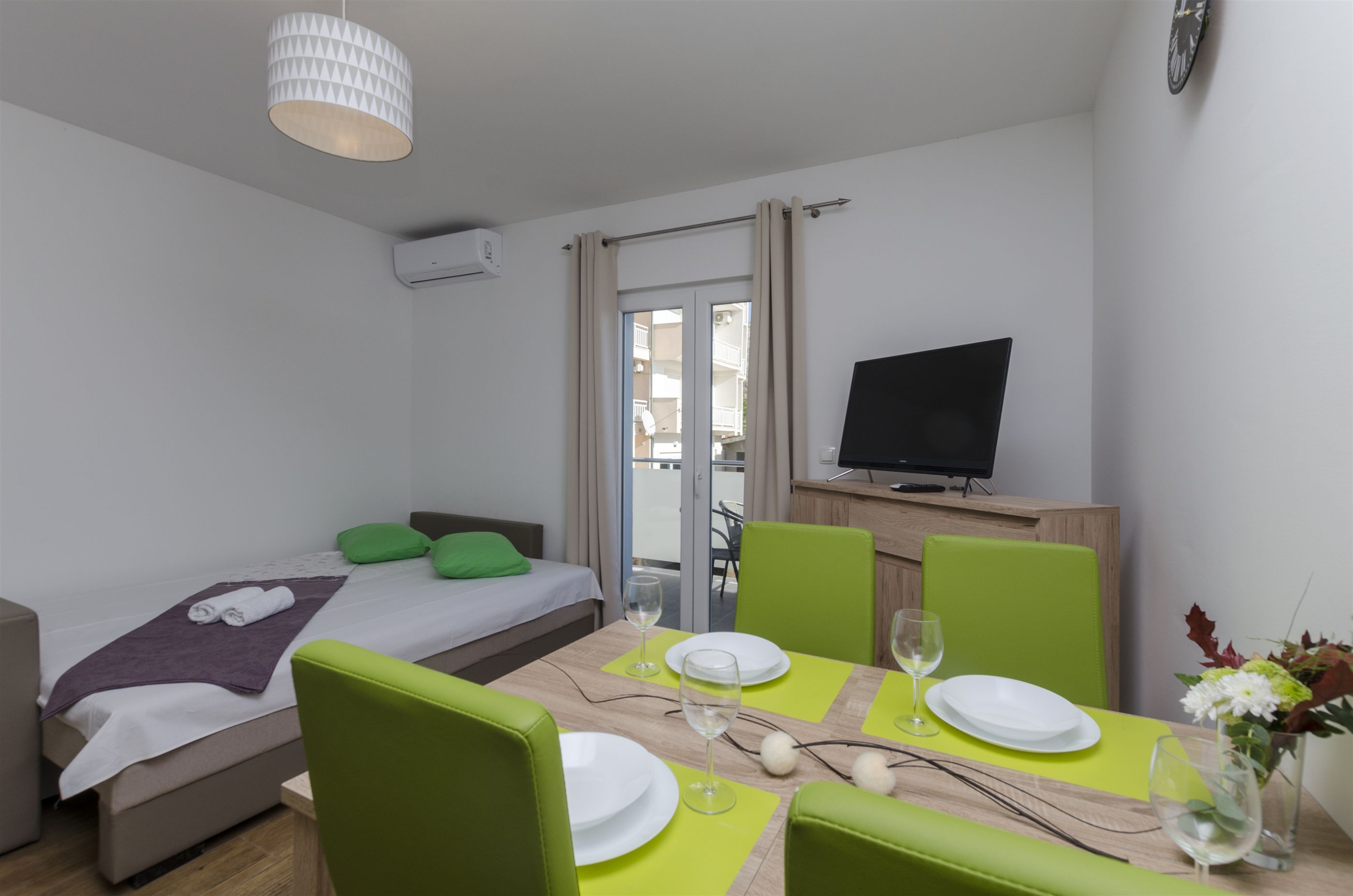 Apartments Lorenzo 26581-A4