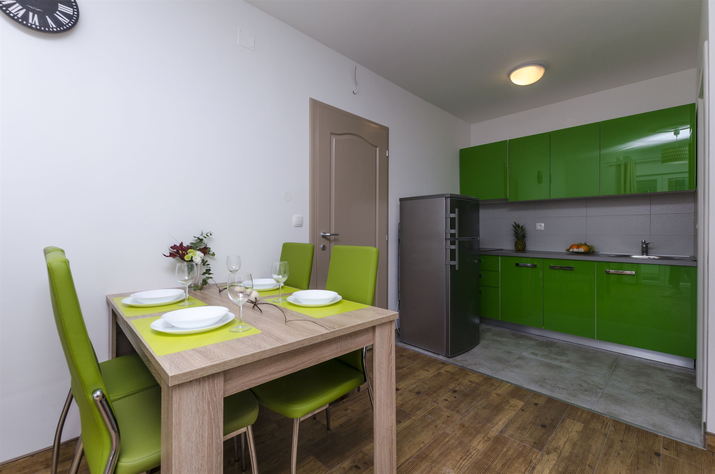 Apartments Lorenzo 26581-A4