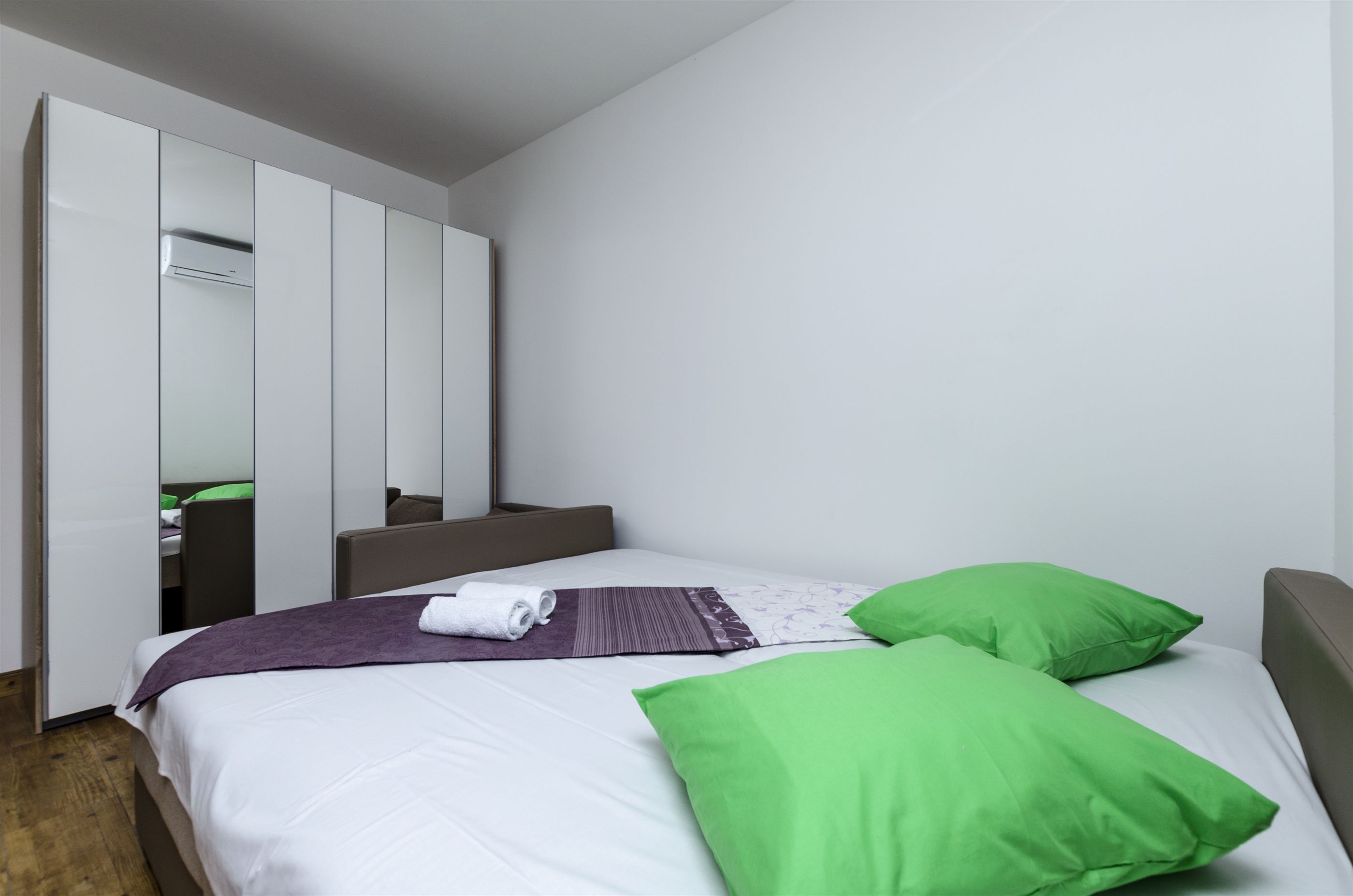 Apartments Lorenzo 26581-A4