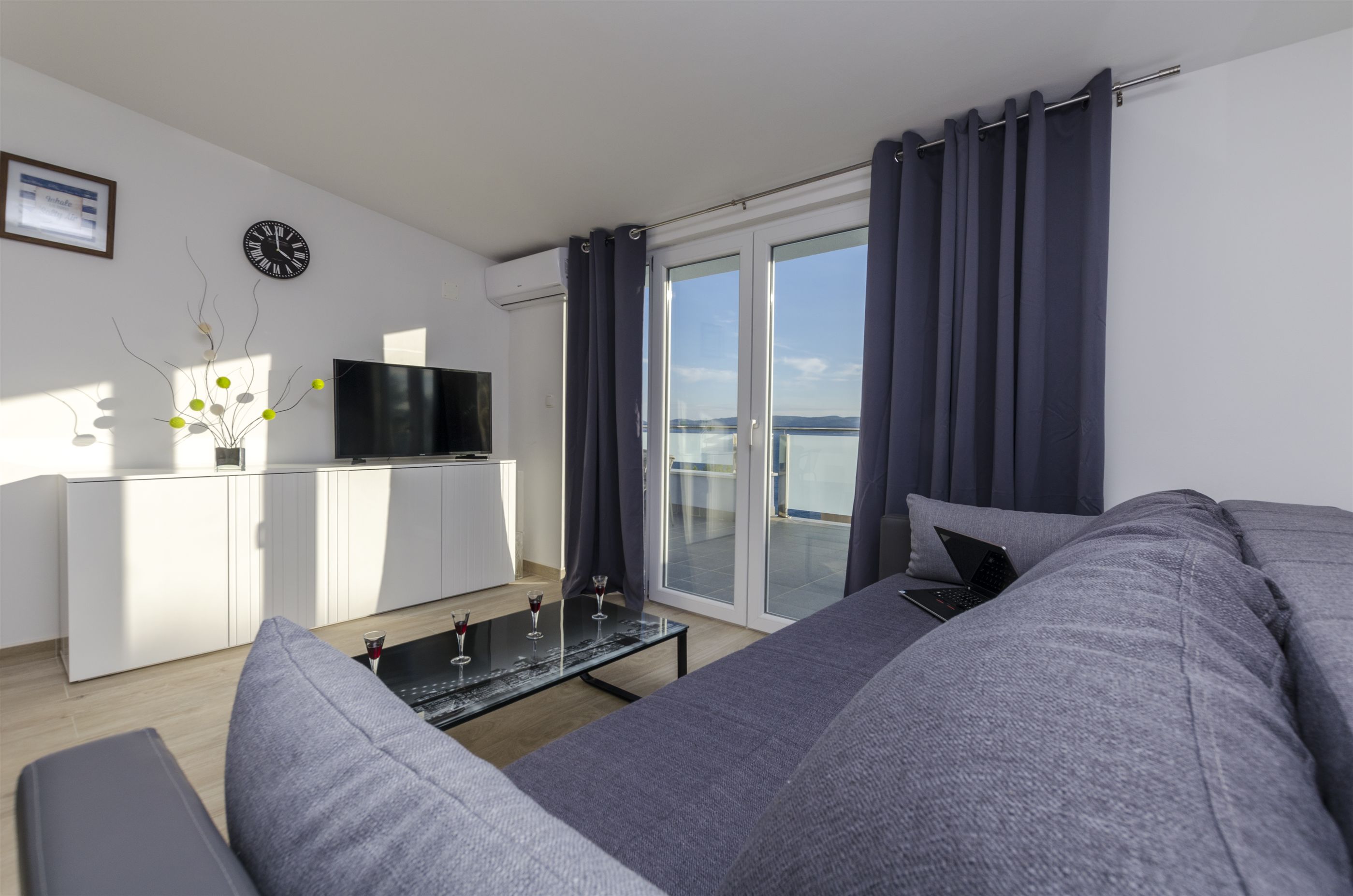 Apartments Lorenzo 26581-A1