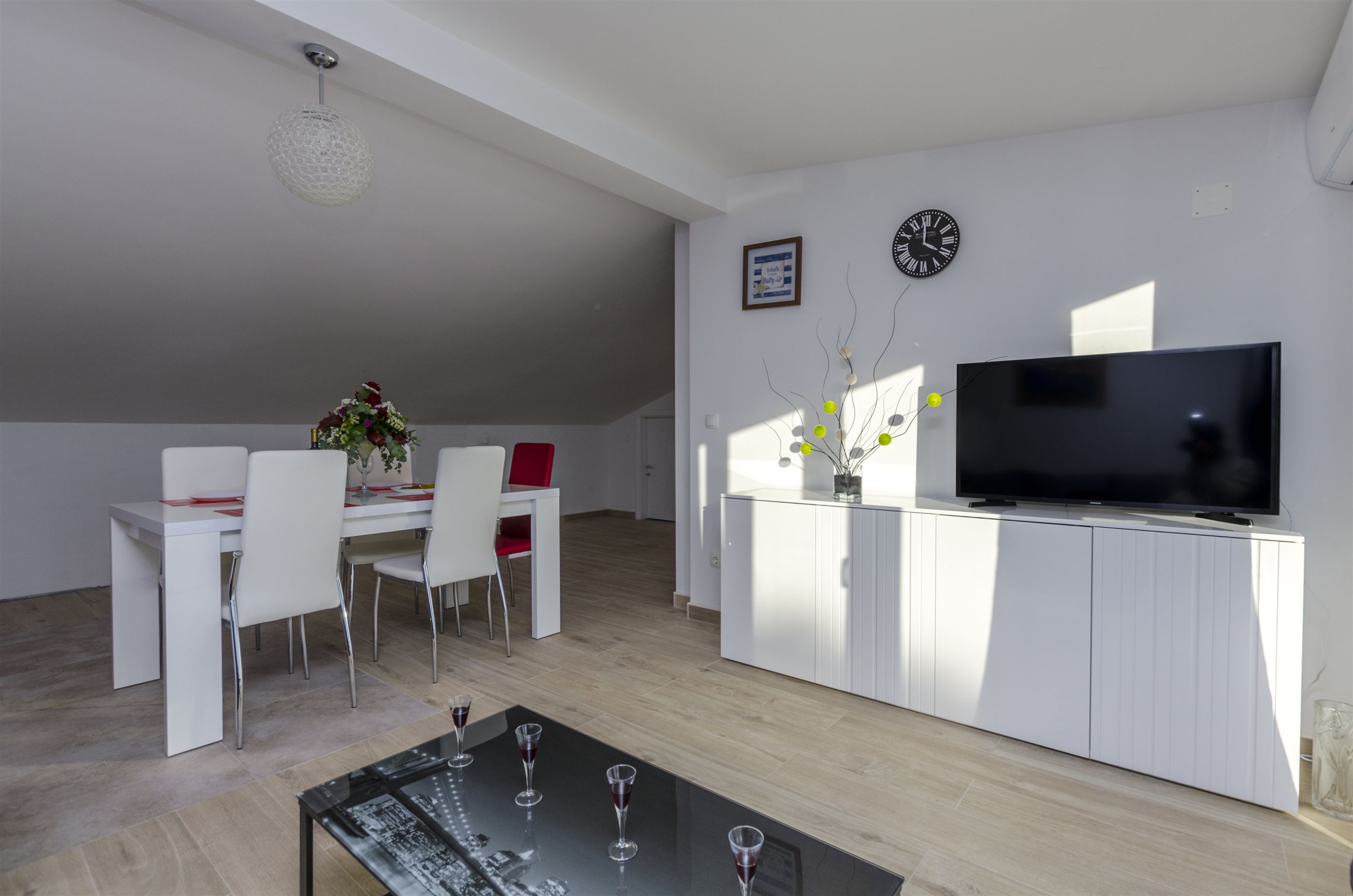 Apartments Lorenzo 26581-A1