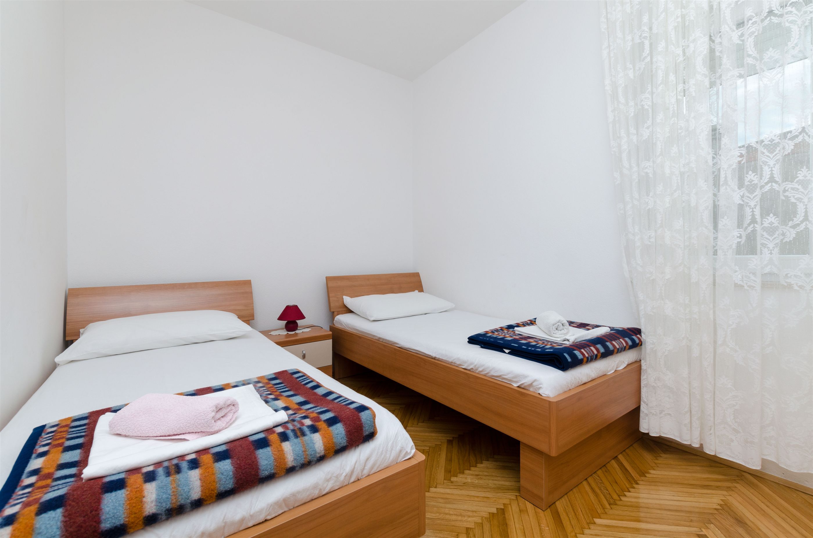 Apartments Zdravka G 40496-A3