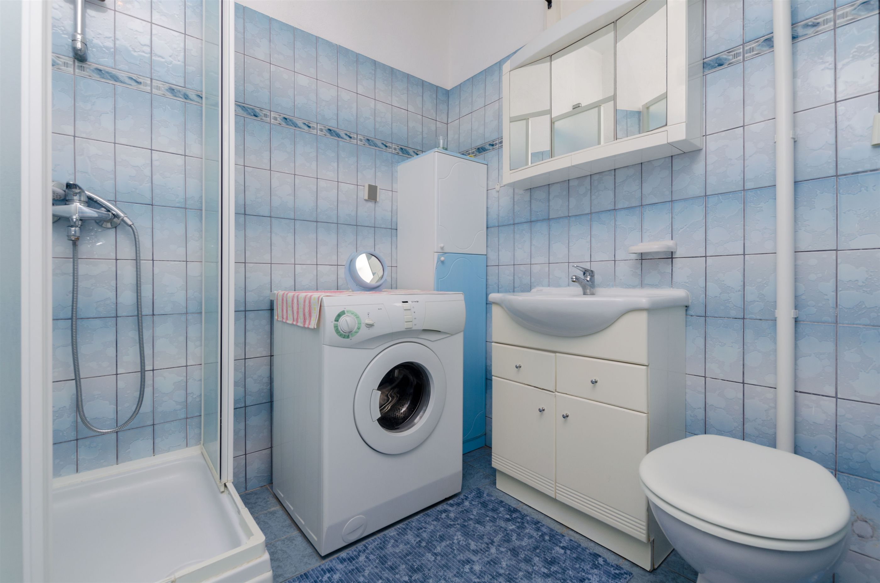 Apartments Franka 42261-A1