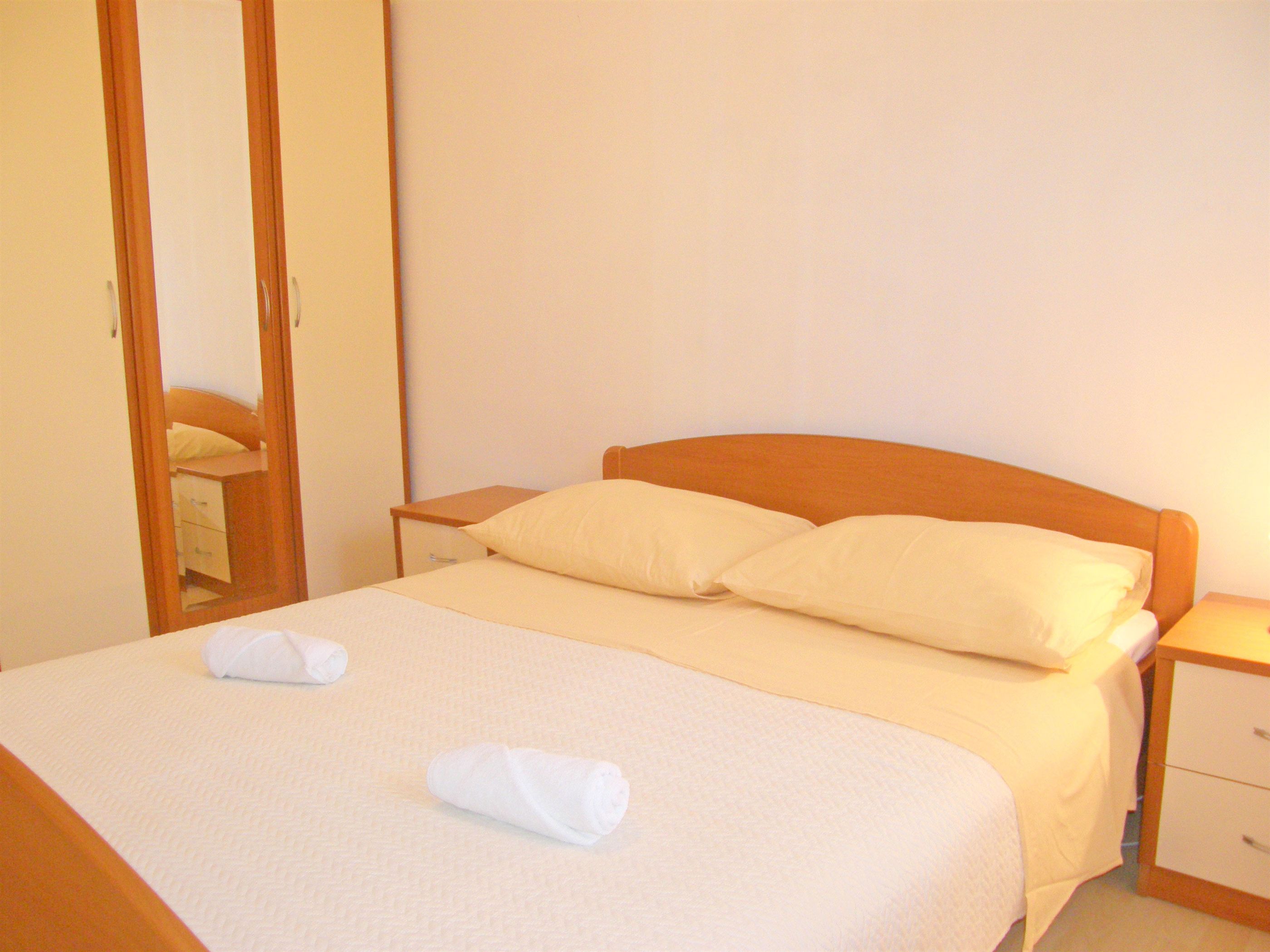 Apartments Rina 41347-A1