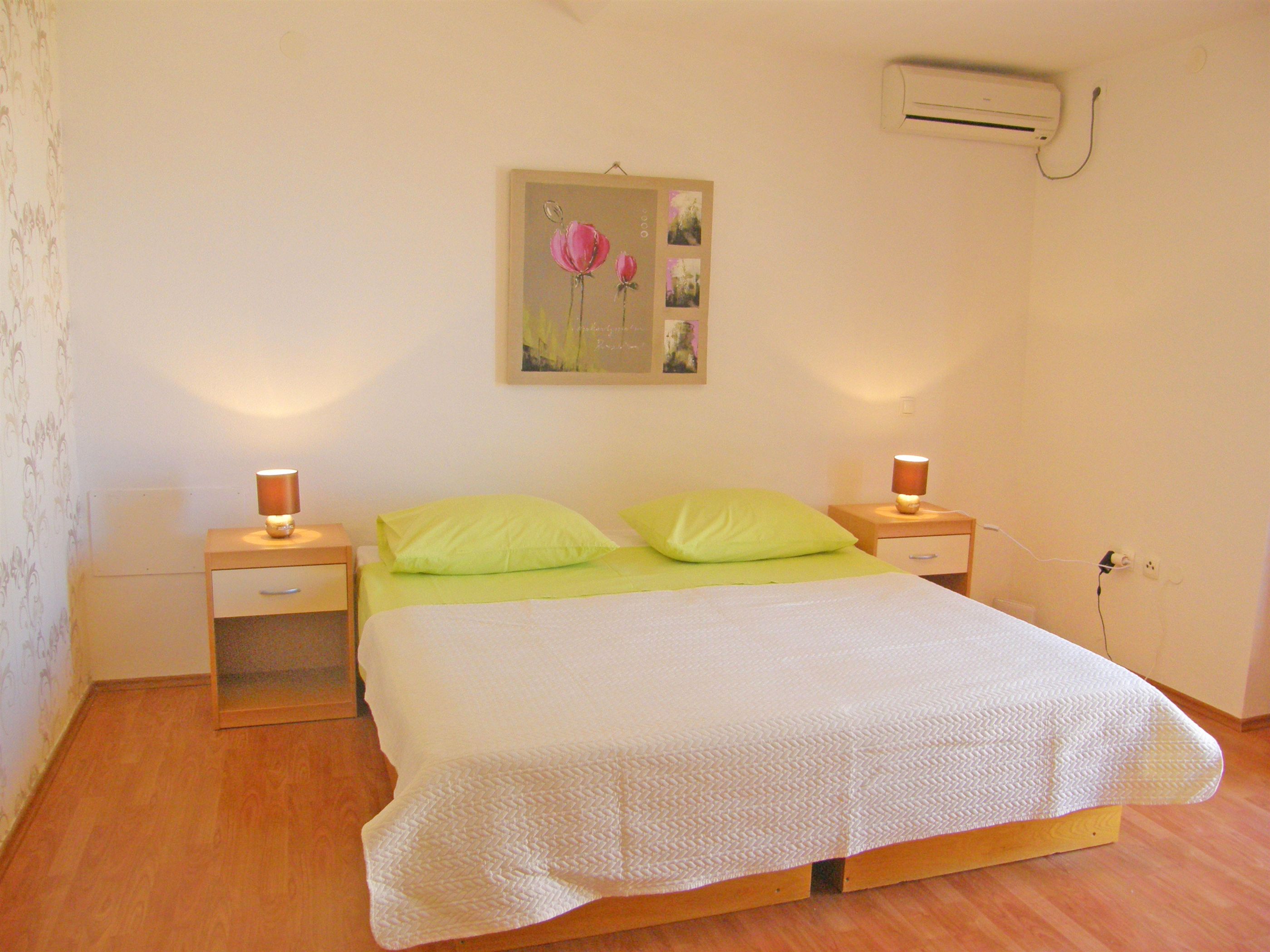Apartments Rina 41347-A2