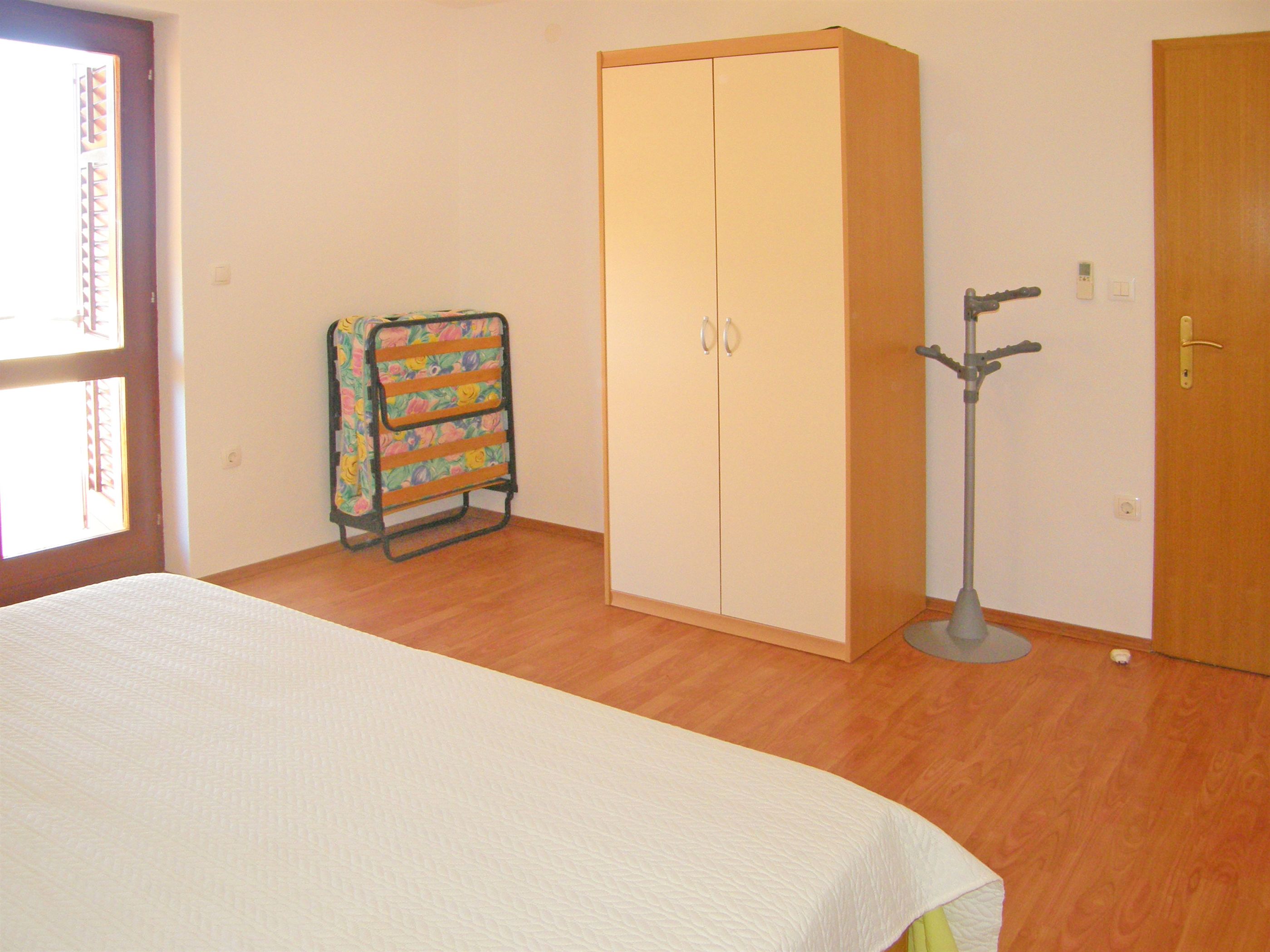 Apartments Rina 41347-A2