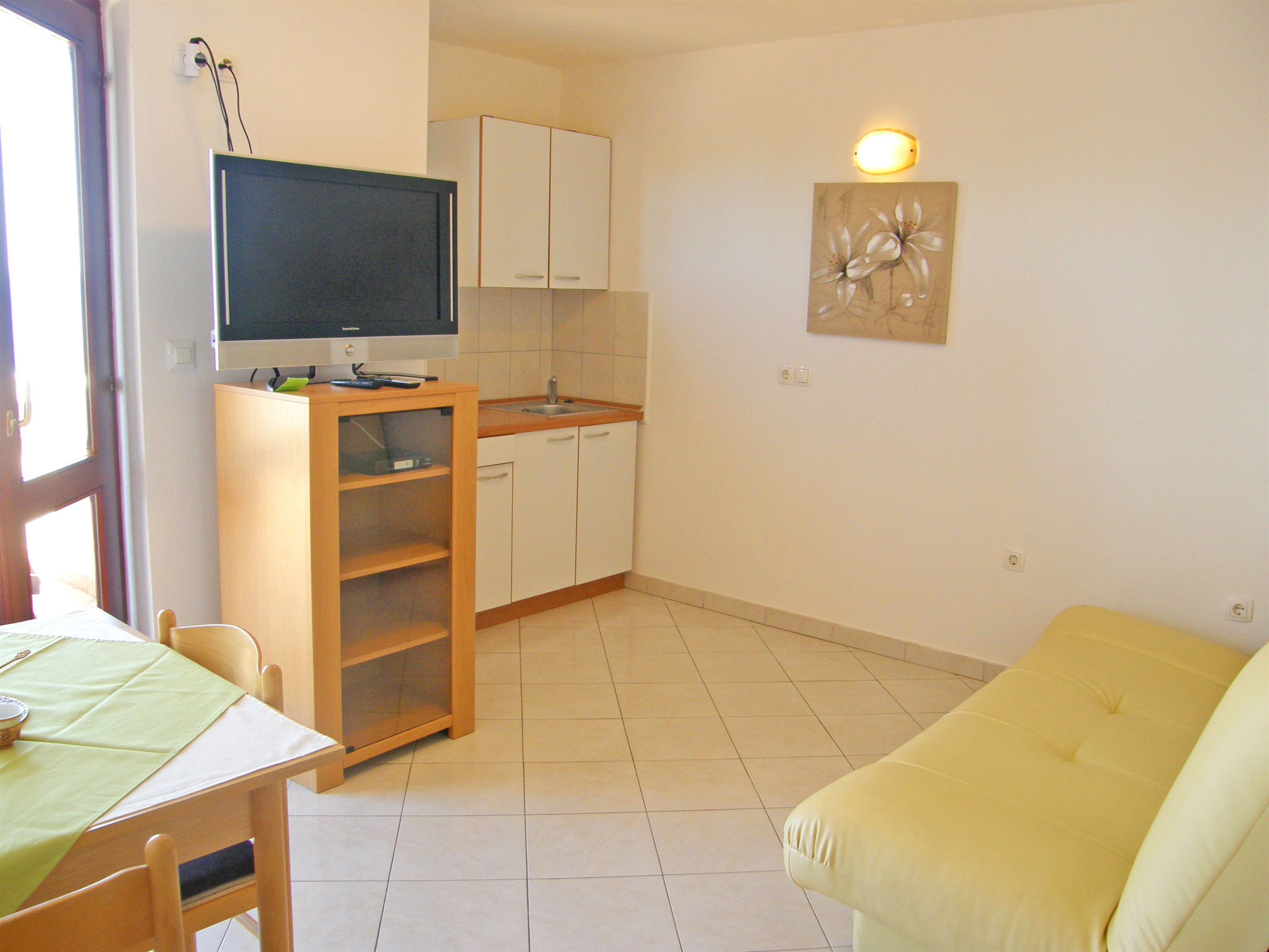 Apartments Rina 41347-A2