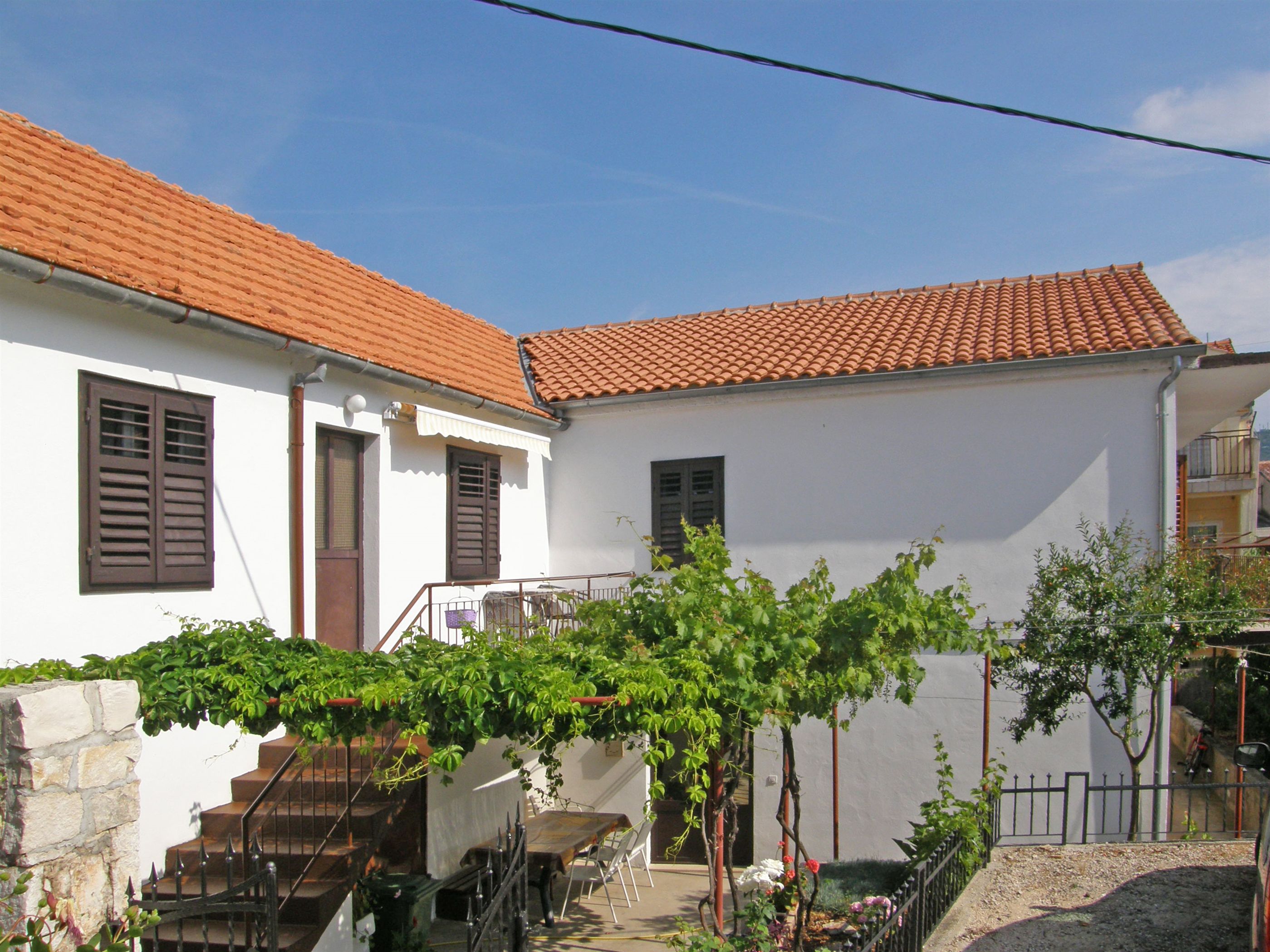Apartments Katica 40482-A1