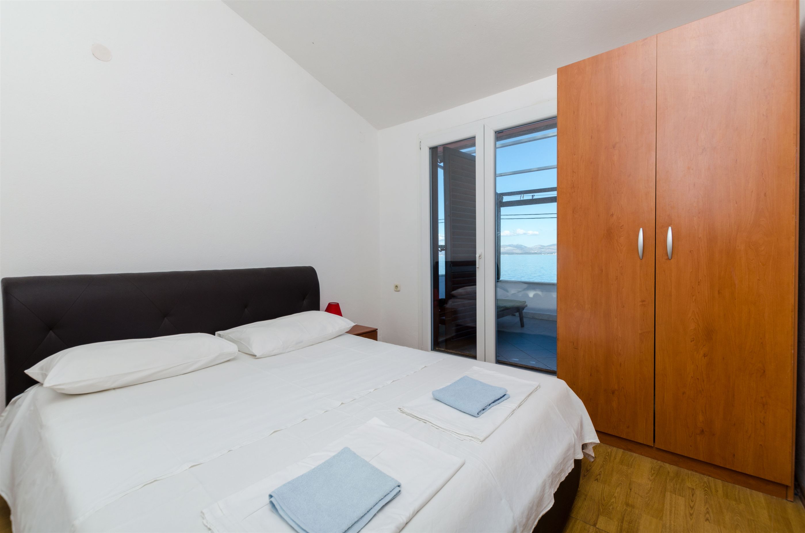House Barbarina 38793-K1