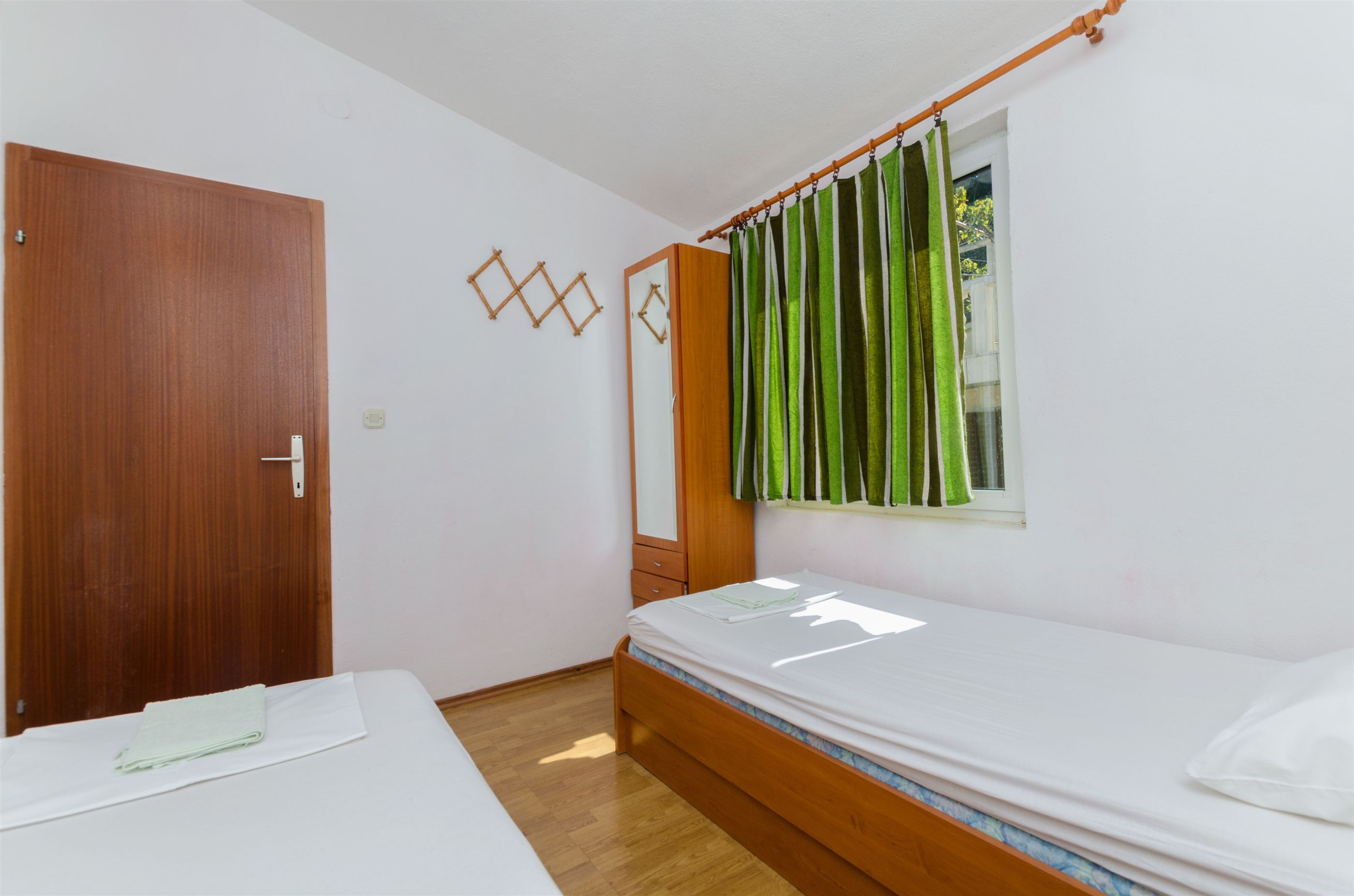 House Barbarina 38793-K1
