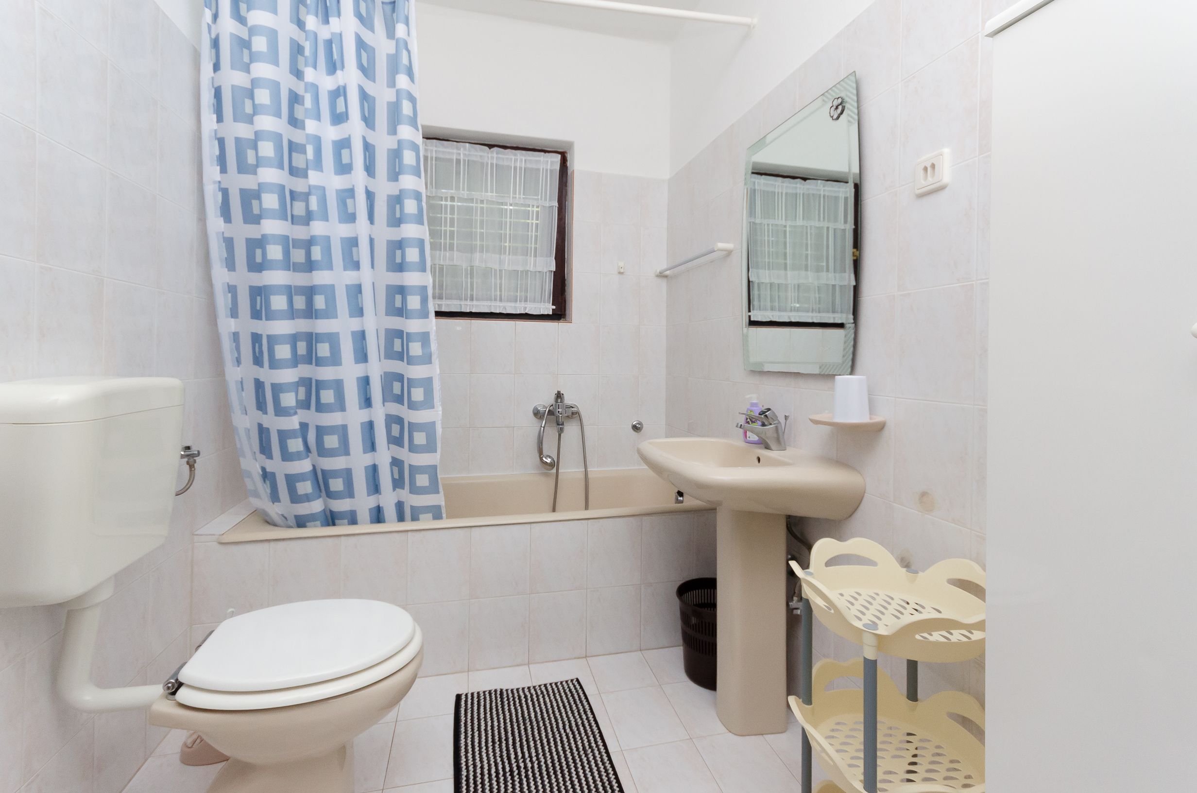 Apartments Anka 16891-A2