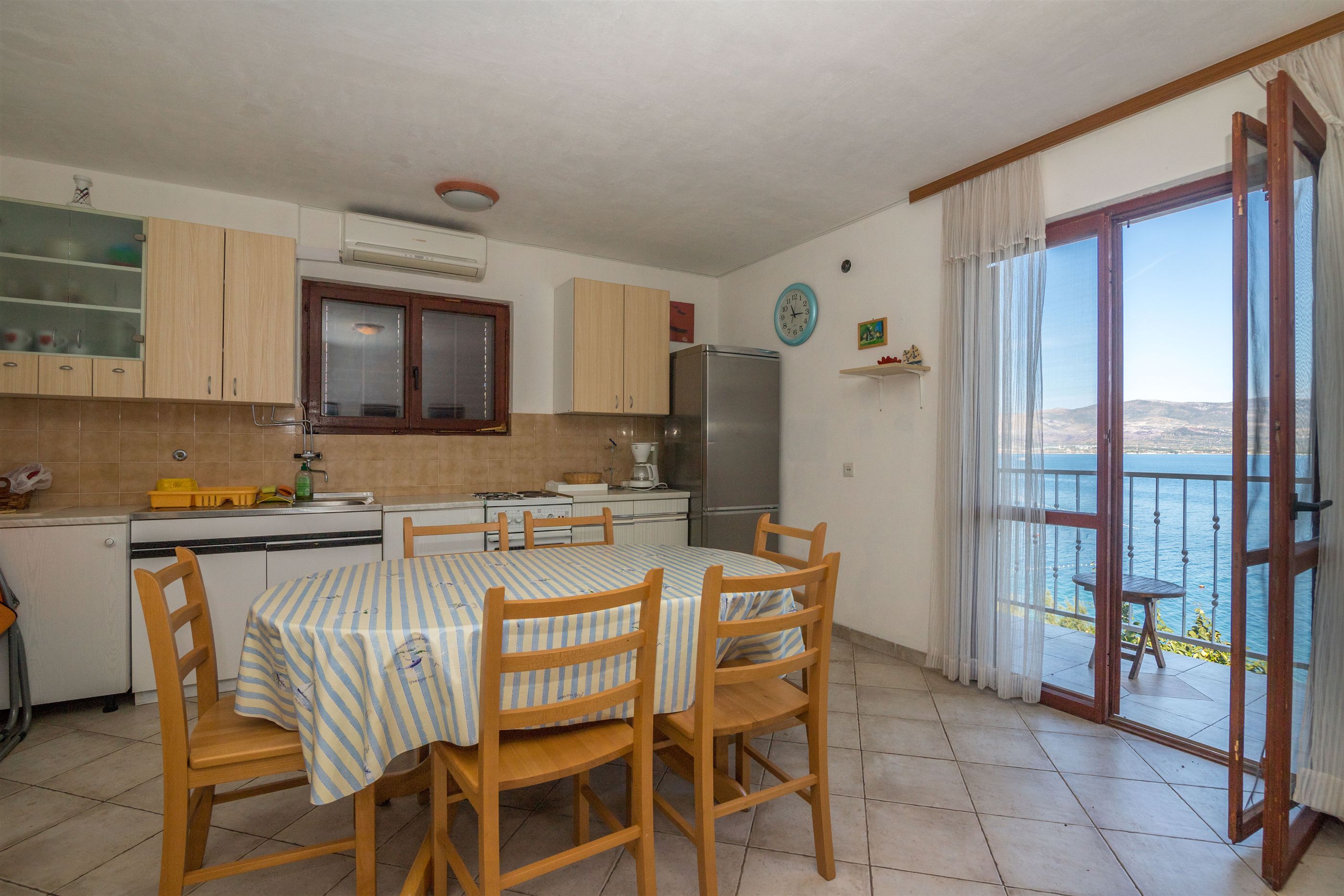 Apartments Ivan 17571-A1