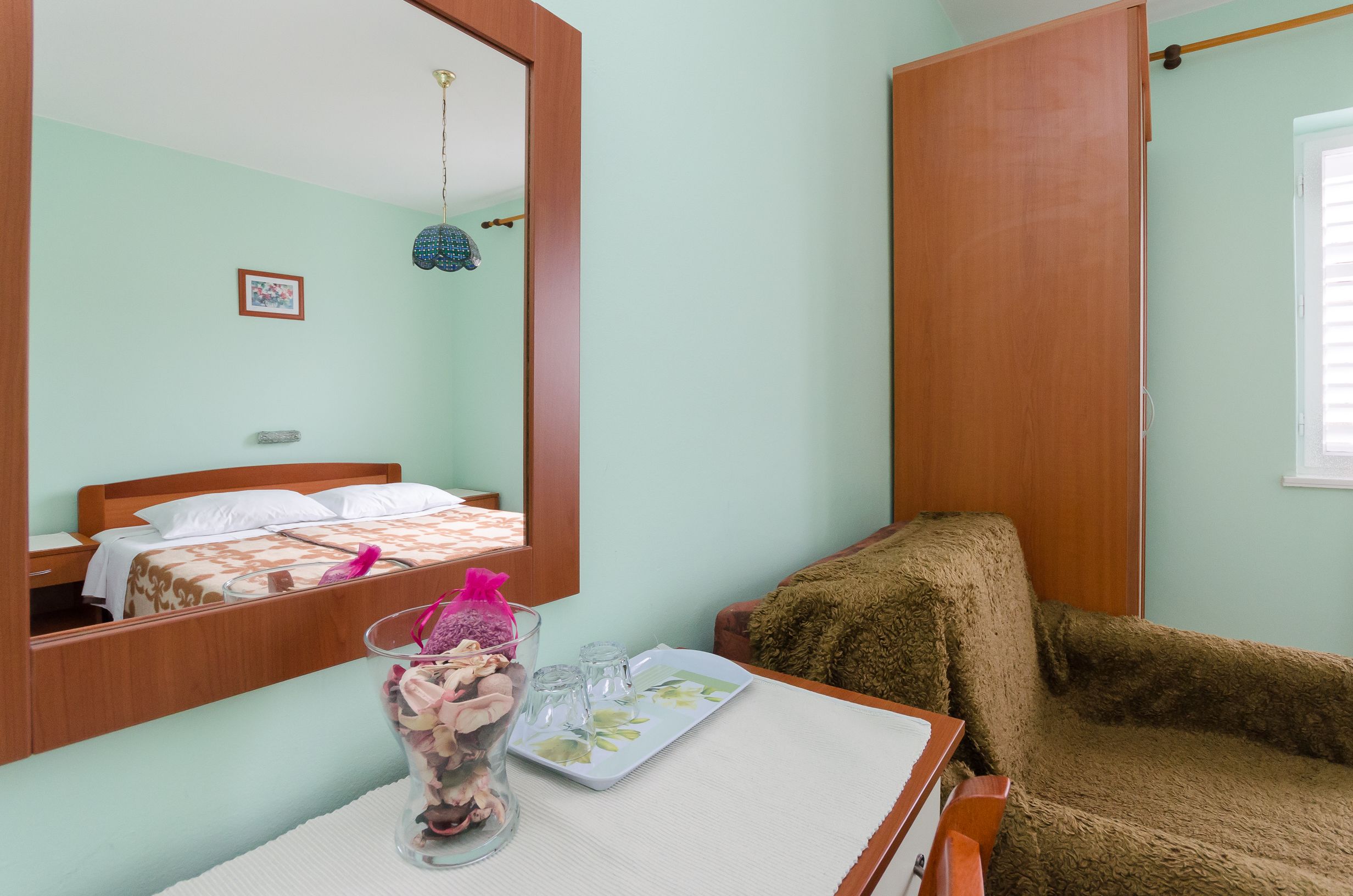 Rooms Mihaela 65771-S1