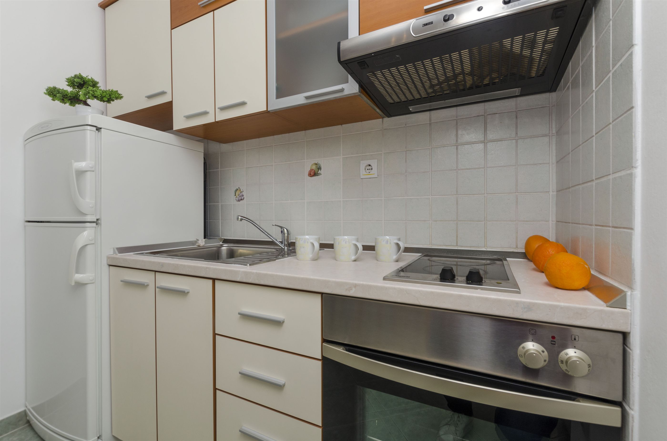 Apartments Srecko 41401-A2