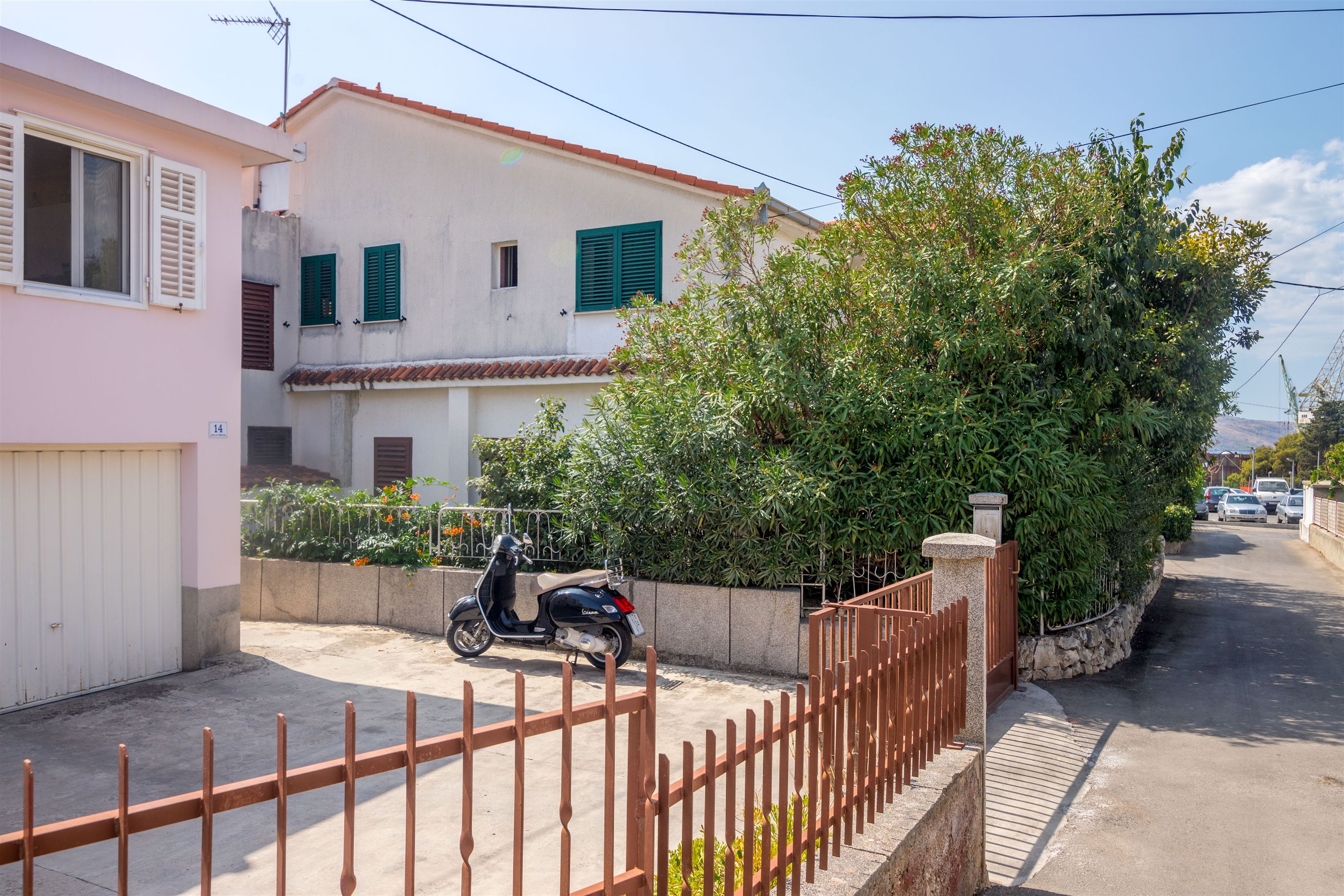 Apartment and Rooms Ruža 35621-S2