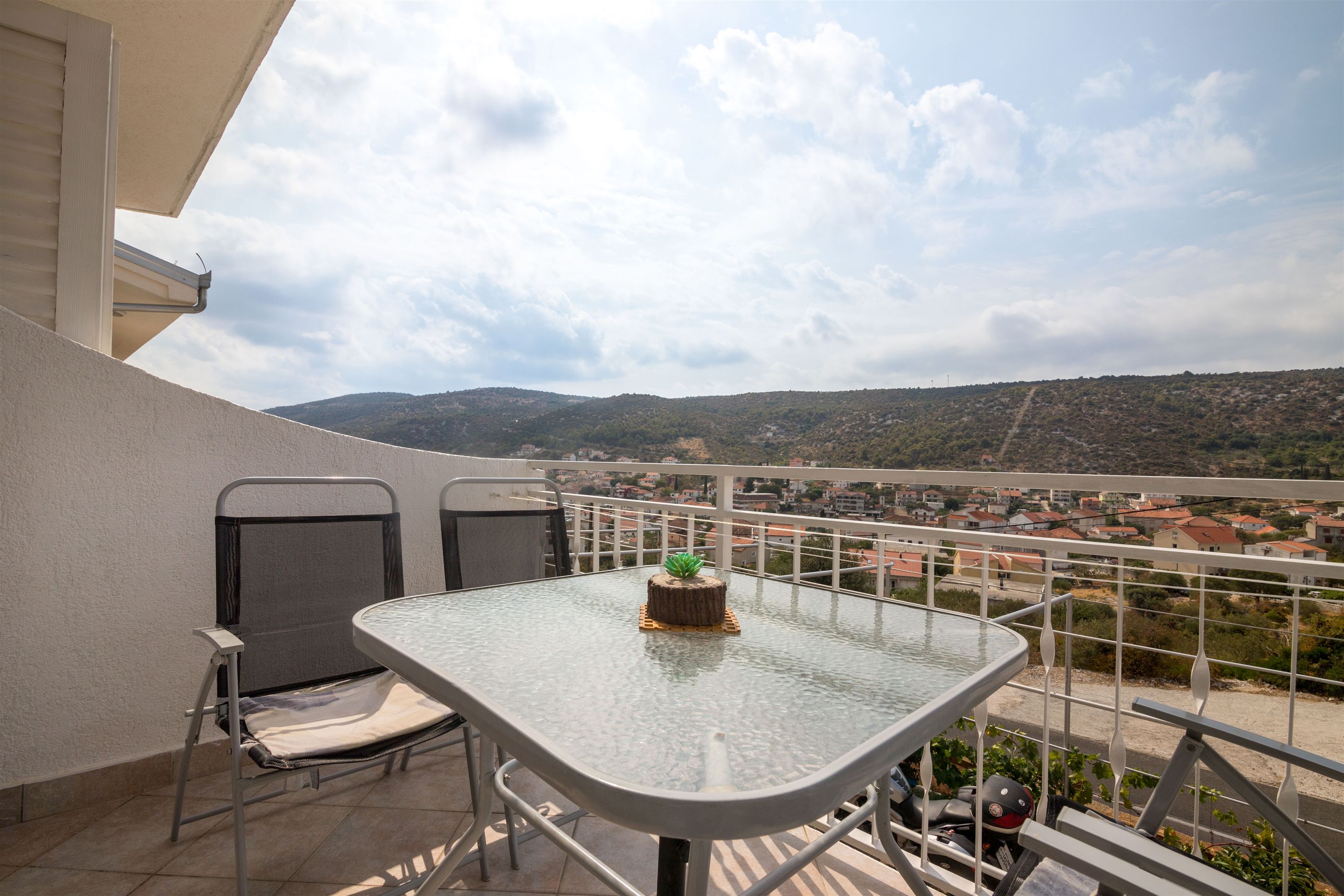 Apartments Mirjana 32121-A1