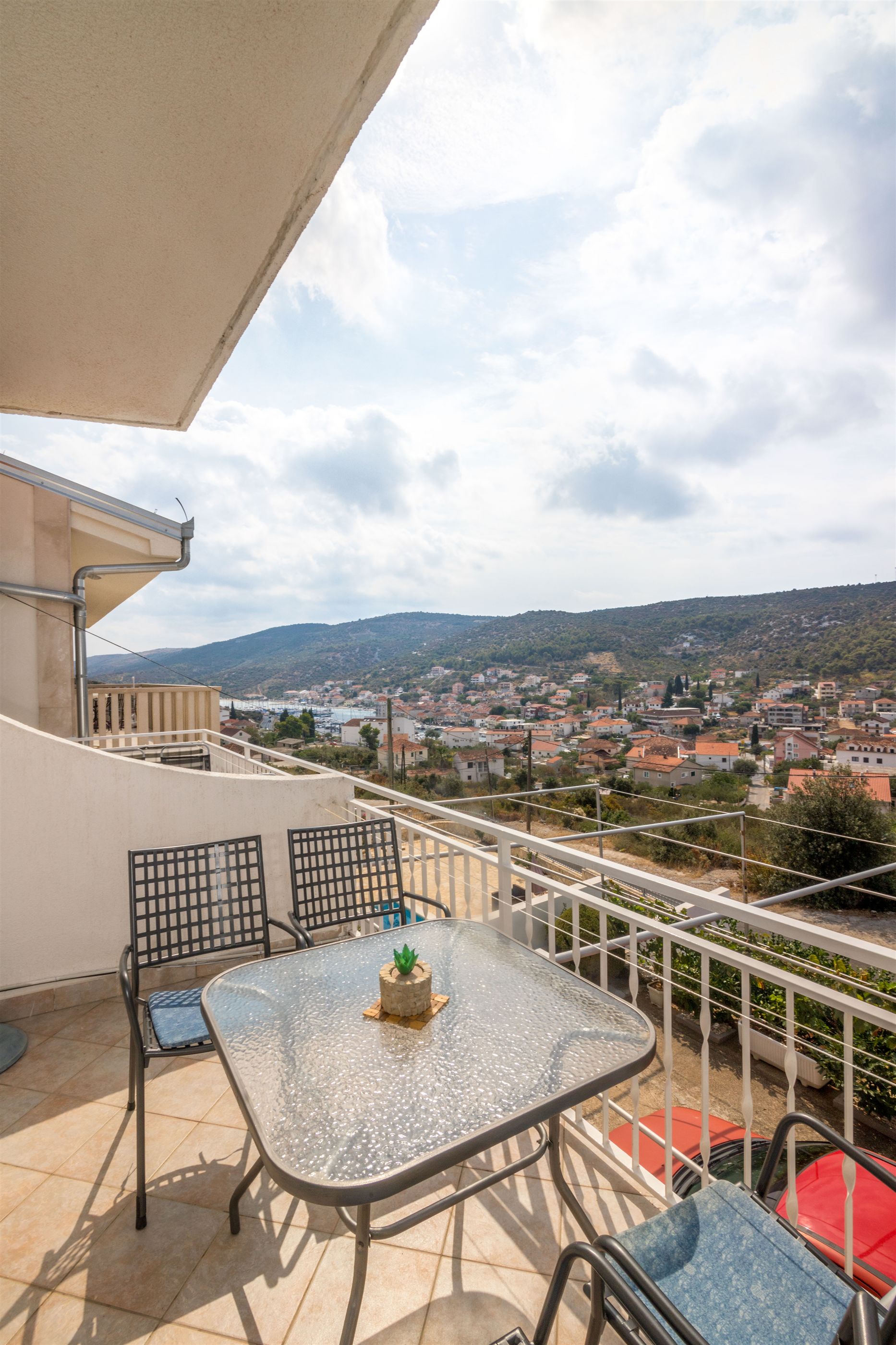 Apartments Mirjana 32121-A2