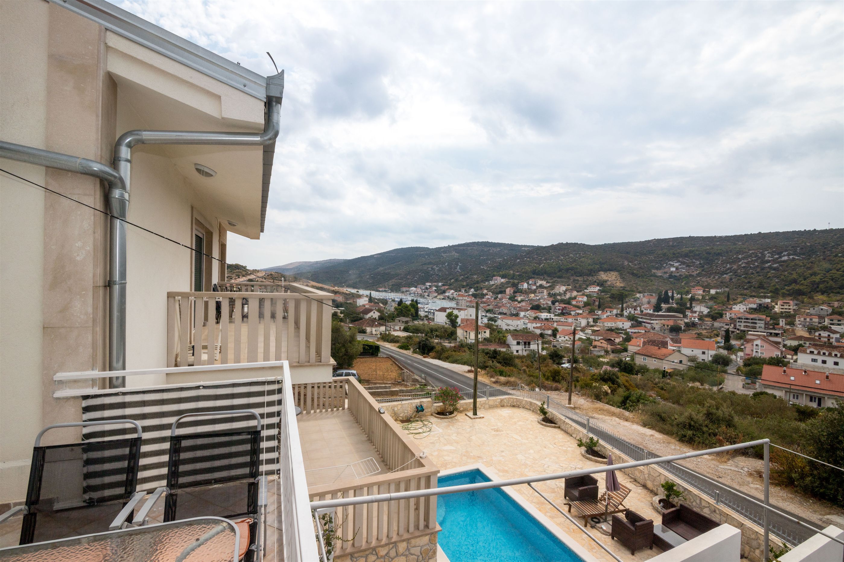 Apartments Mirjana 32121-A3