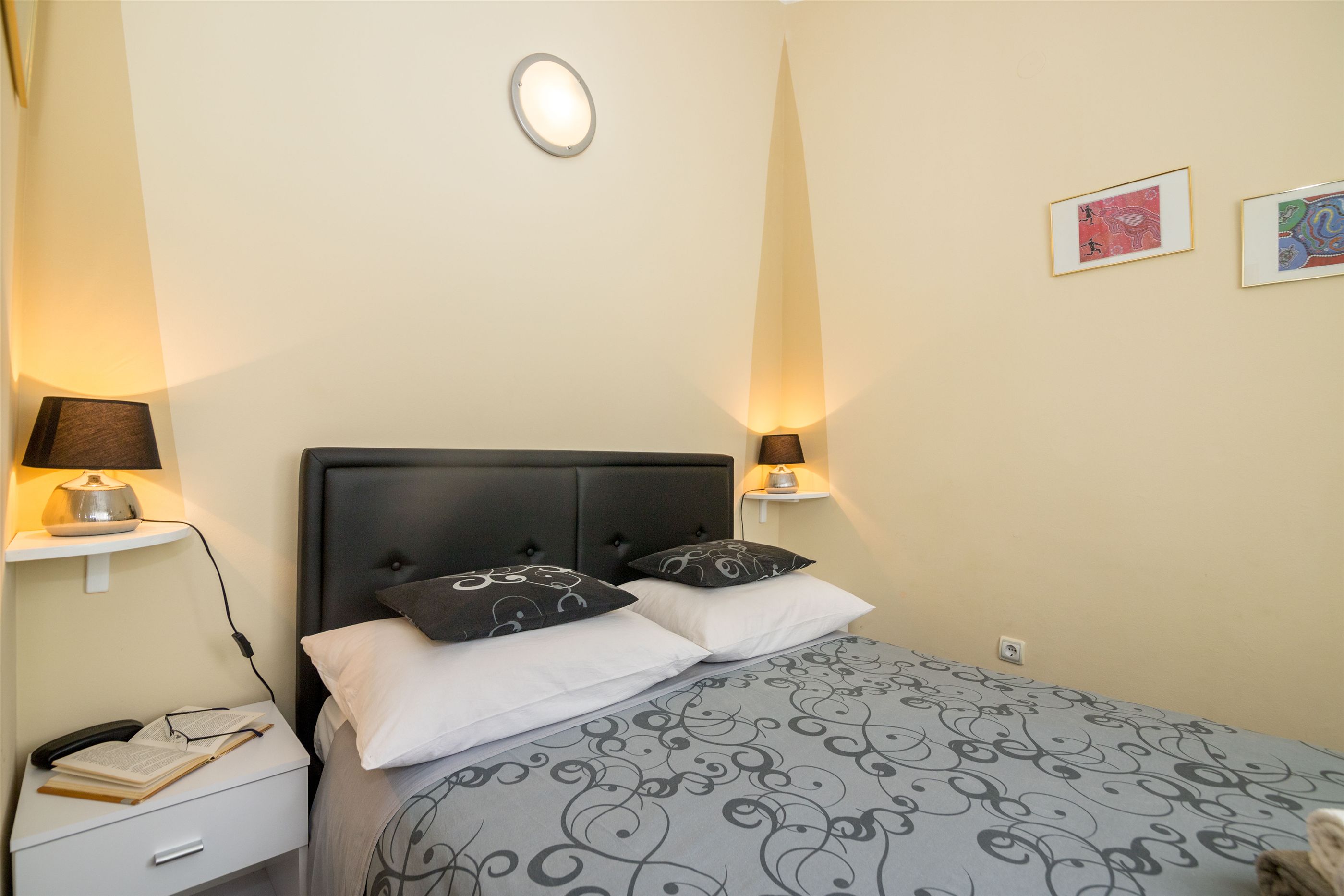 Apartments Mirjana 32121-A3