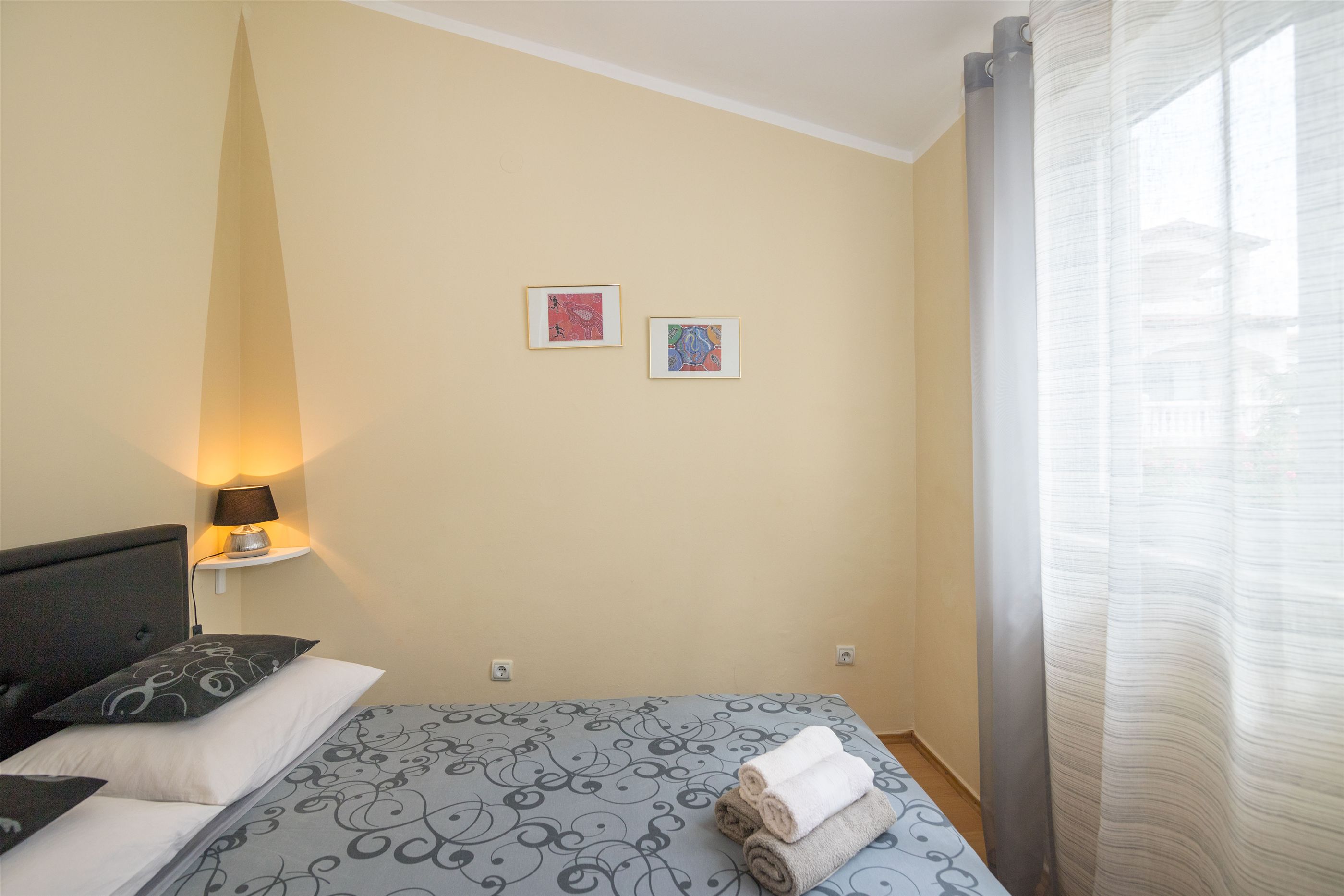 Apartments Mirjana 32121-A3