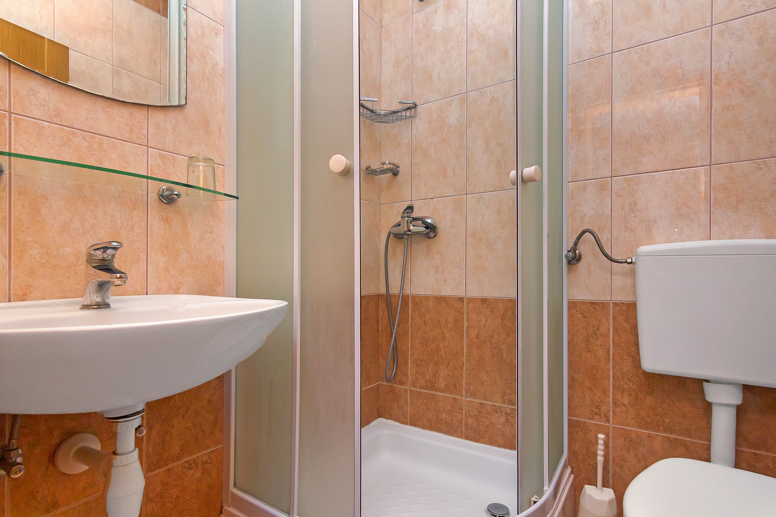 Apartment and Rooms Nikola 38301-A7