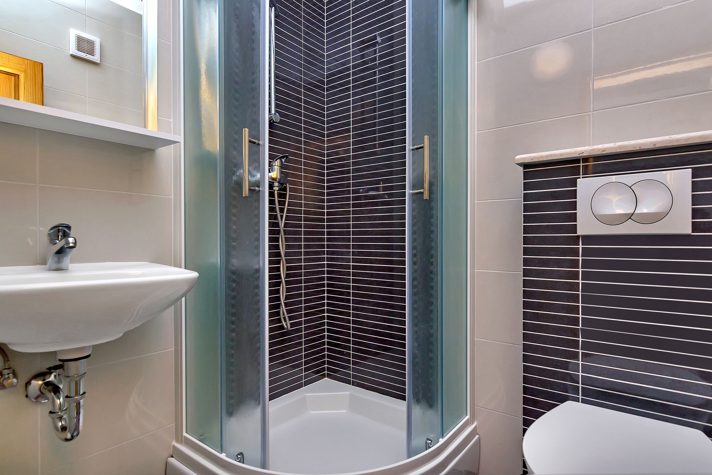 Apartment and Rooms Nikola 38301-A8