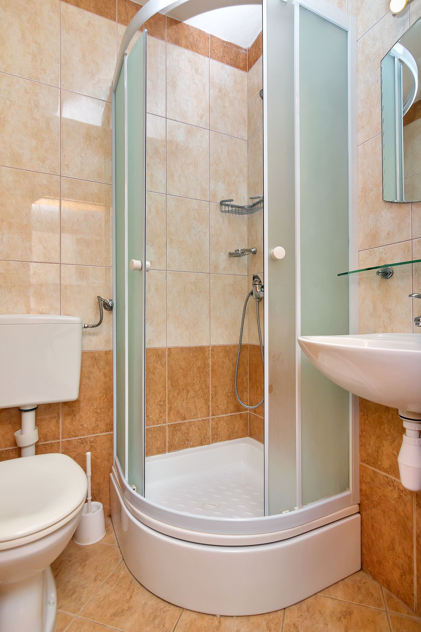 Apartment and Rooms Nikola 38301-A11