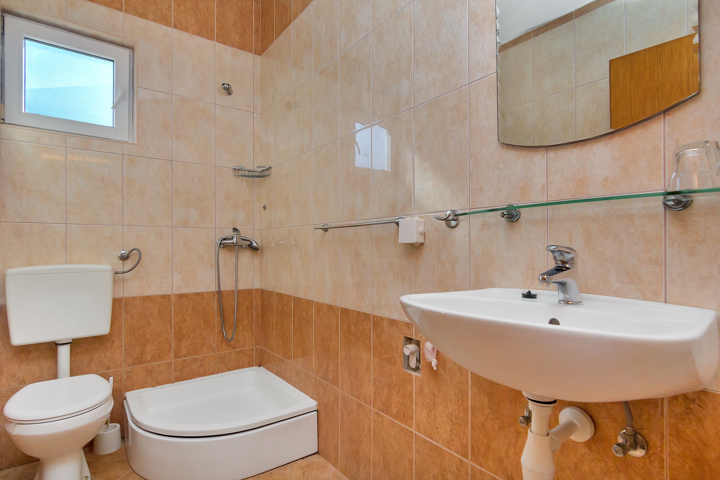 Apartment and Rooms Nikola 38301-A14