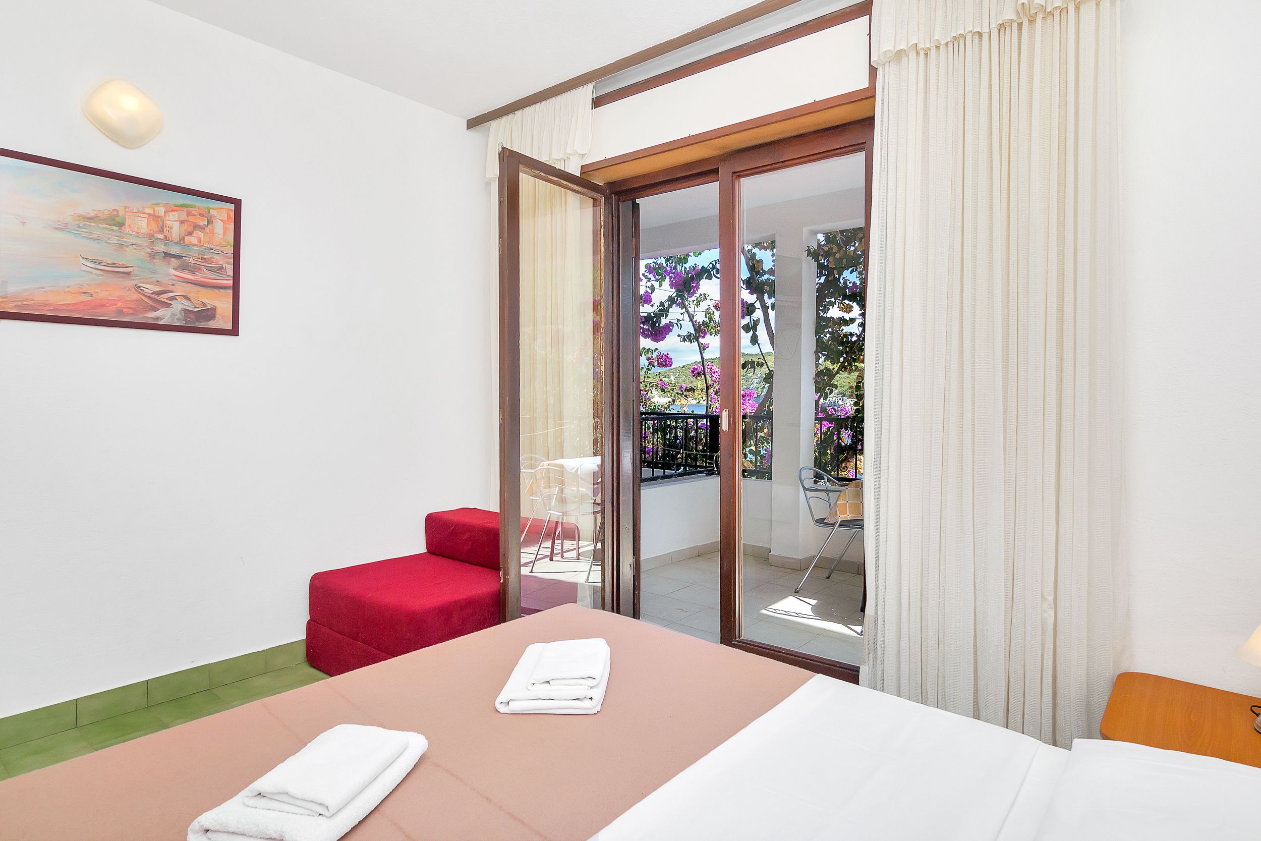 Apartment and Rooms Nikola 38301-A6