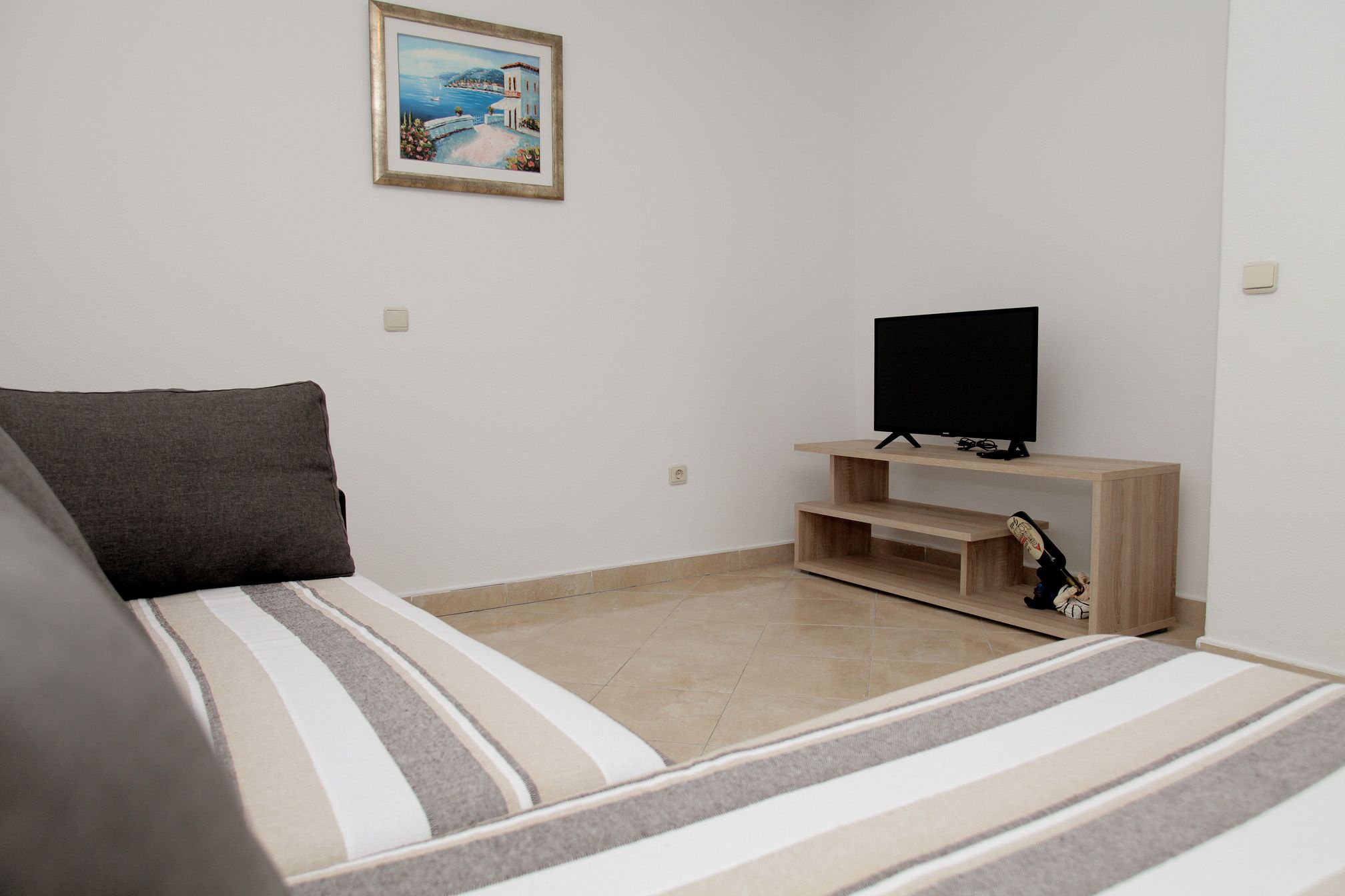Apartments Iva 30731-A3