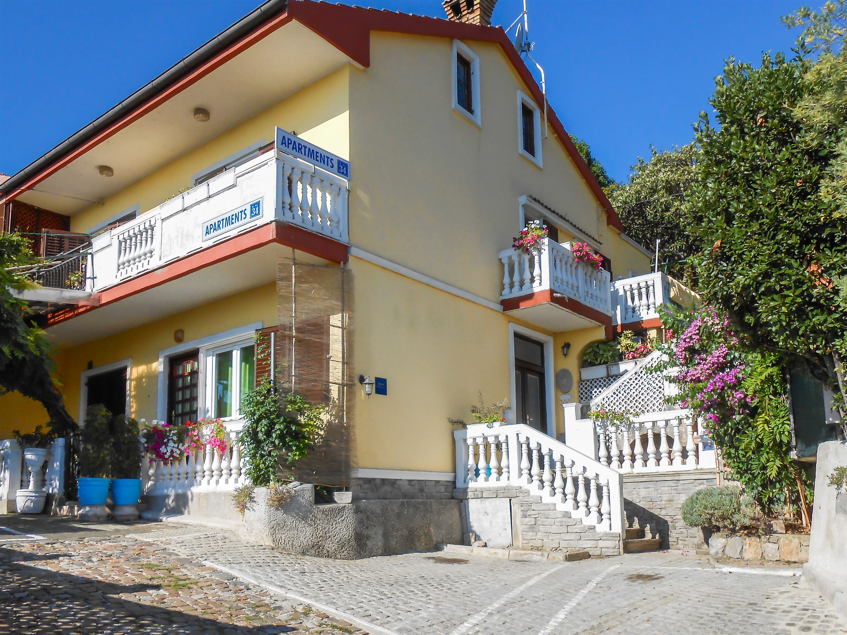 Apartments Vladislav Accommodation in Opatija